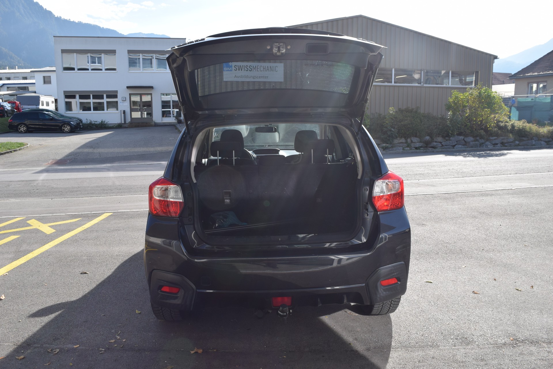 SUBARU XV 1.6 Swiss Two-image-6