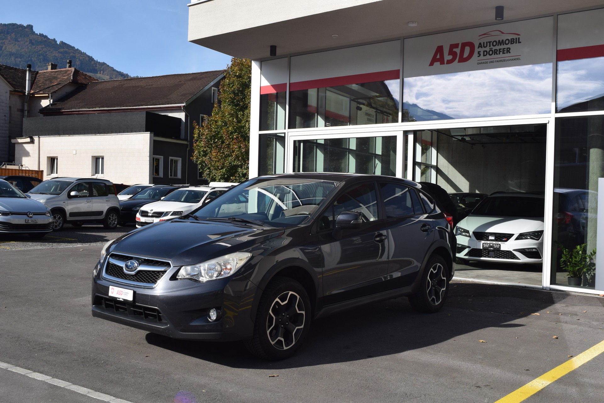 SUBARU XV 1.6 Swiss Two-showroom-element-1