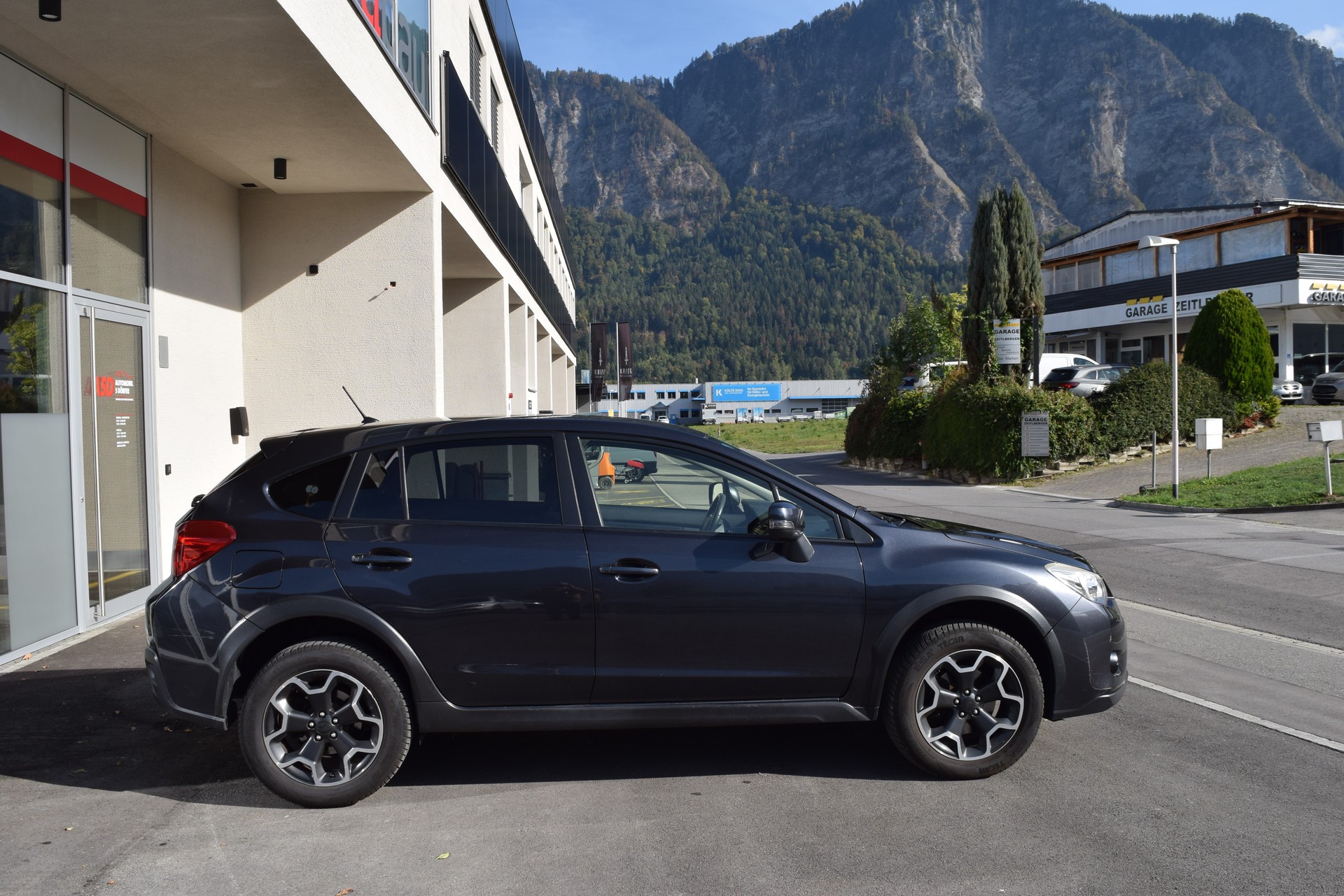 SUBARU XV 1.6 Swiss Two-image-8
