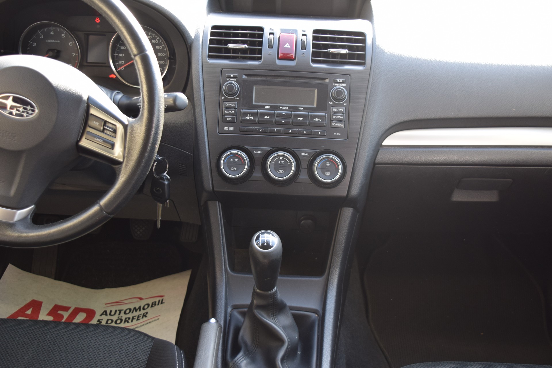 SUBARU XV 1.6 Swiss Two-image-12