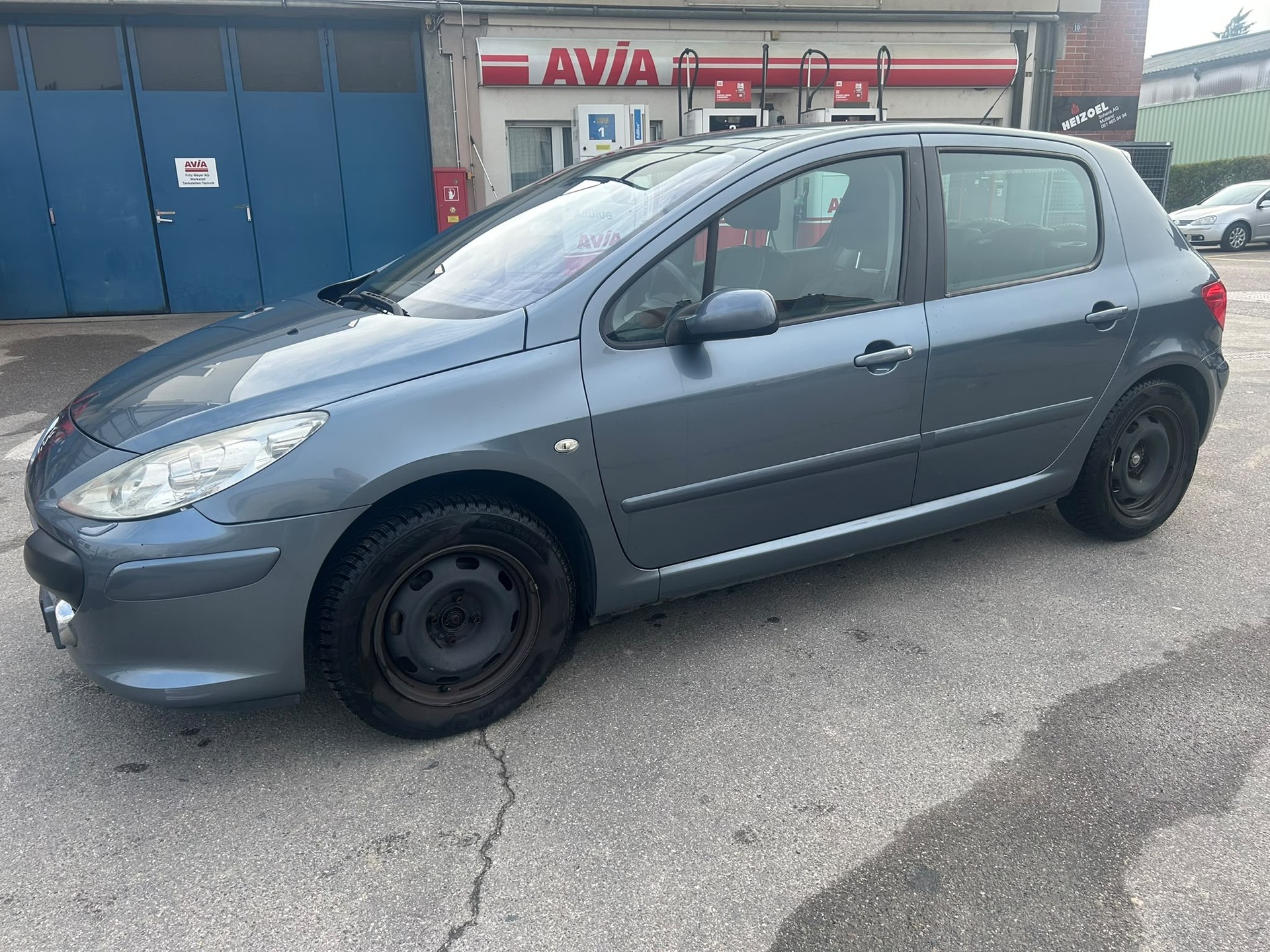 PEUGEOT 307 2.0 16V XS-image-1
