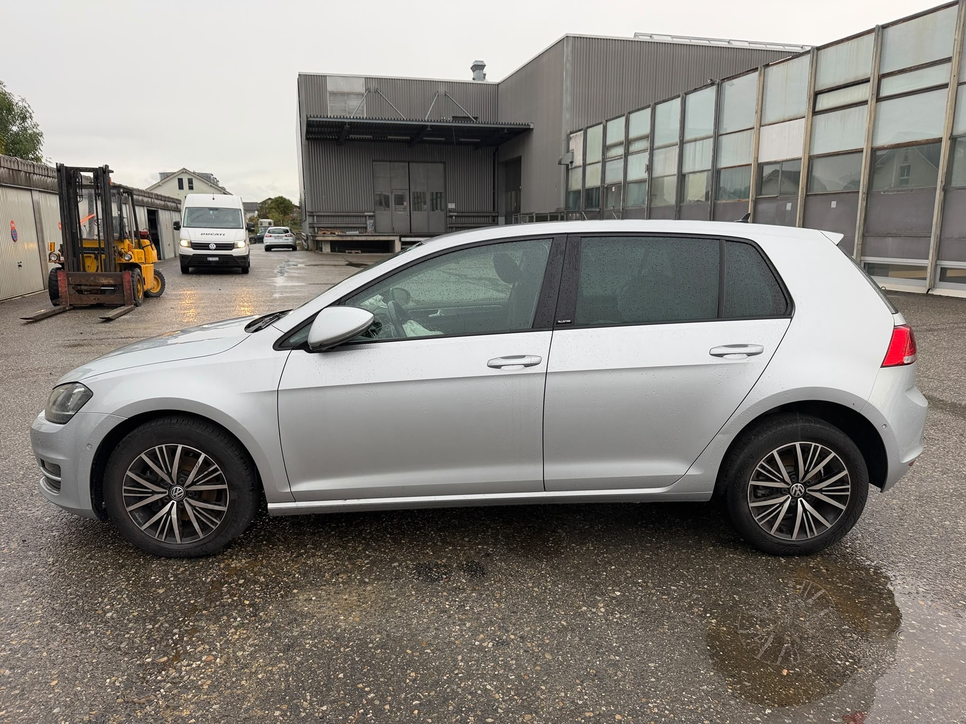 VW Golf 1.4 TSI Comfortline Start DSG-image-6