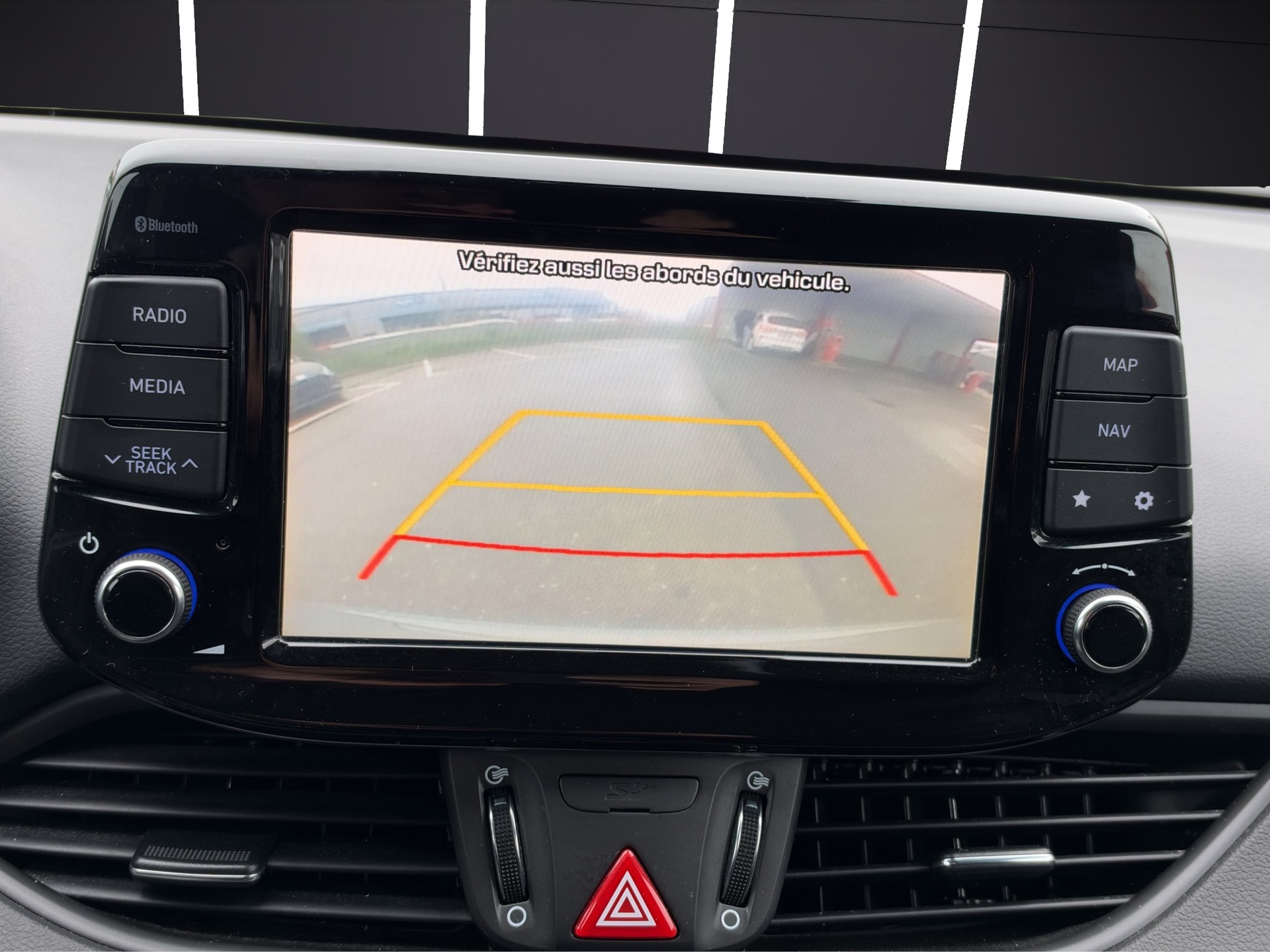 HYUNDAI i30 1.4 T-GDi N-Line DCT-image-11