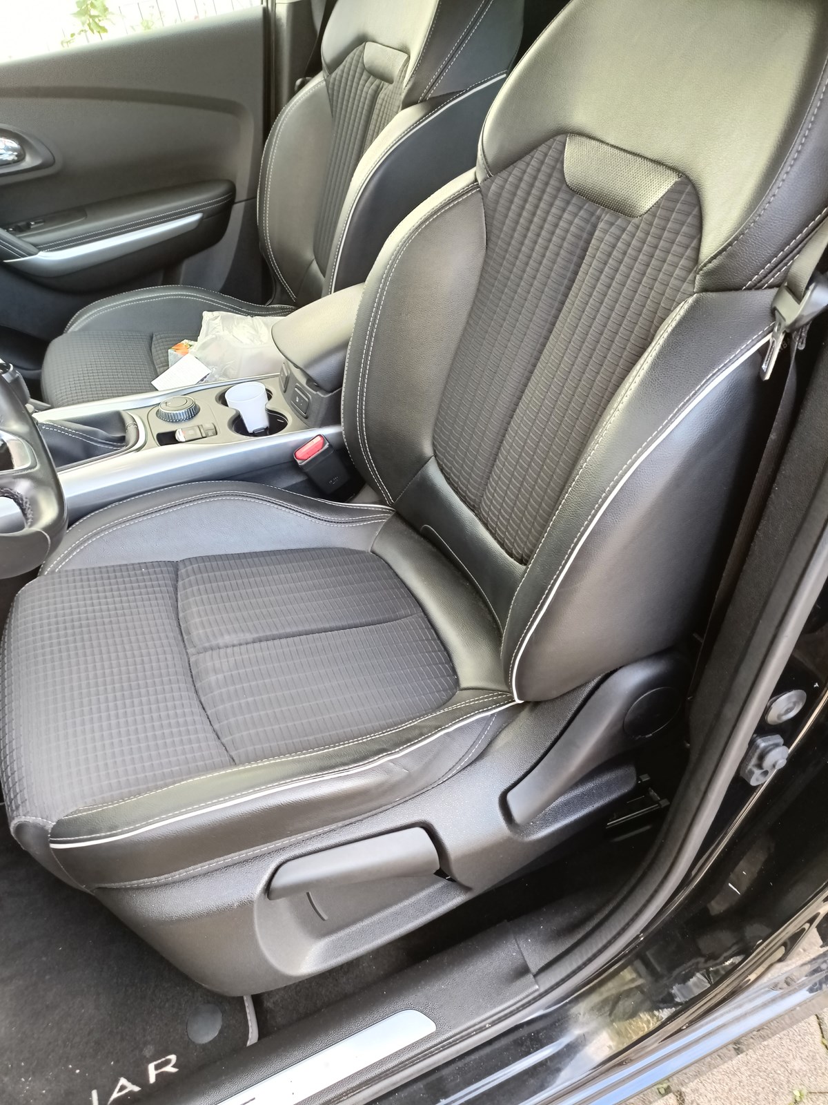 RENAULT Kadjar 1.6 dCi Bose 4x4-image-6