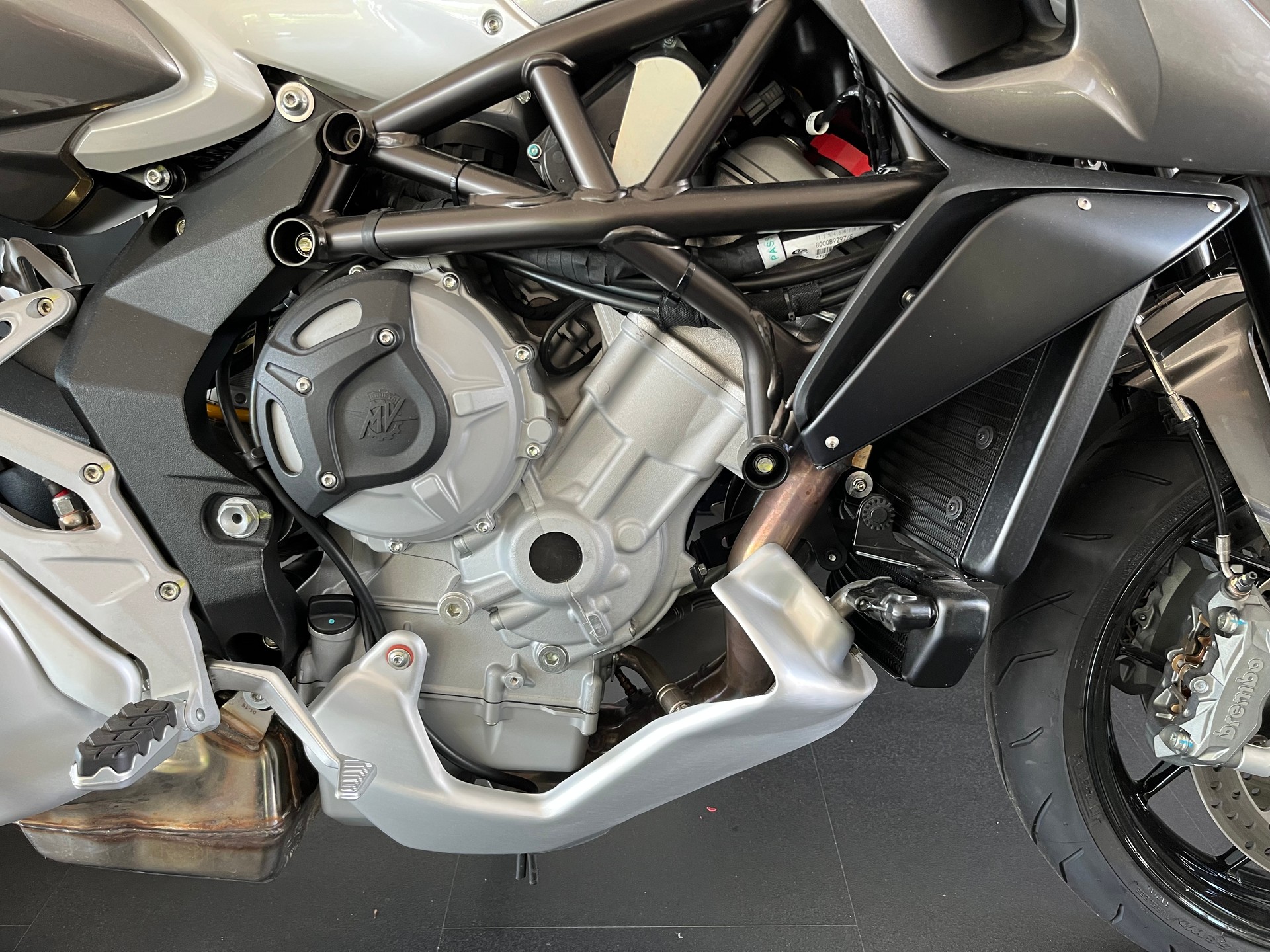 MV AGUSTA Stradale 800 EAS ABS-image-2