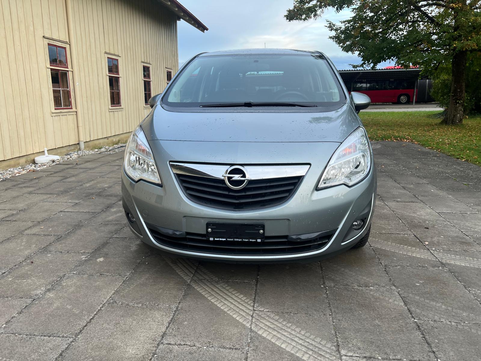 OPEL Meriva 1.4 Turbo Active Edition-image-3