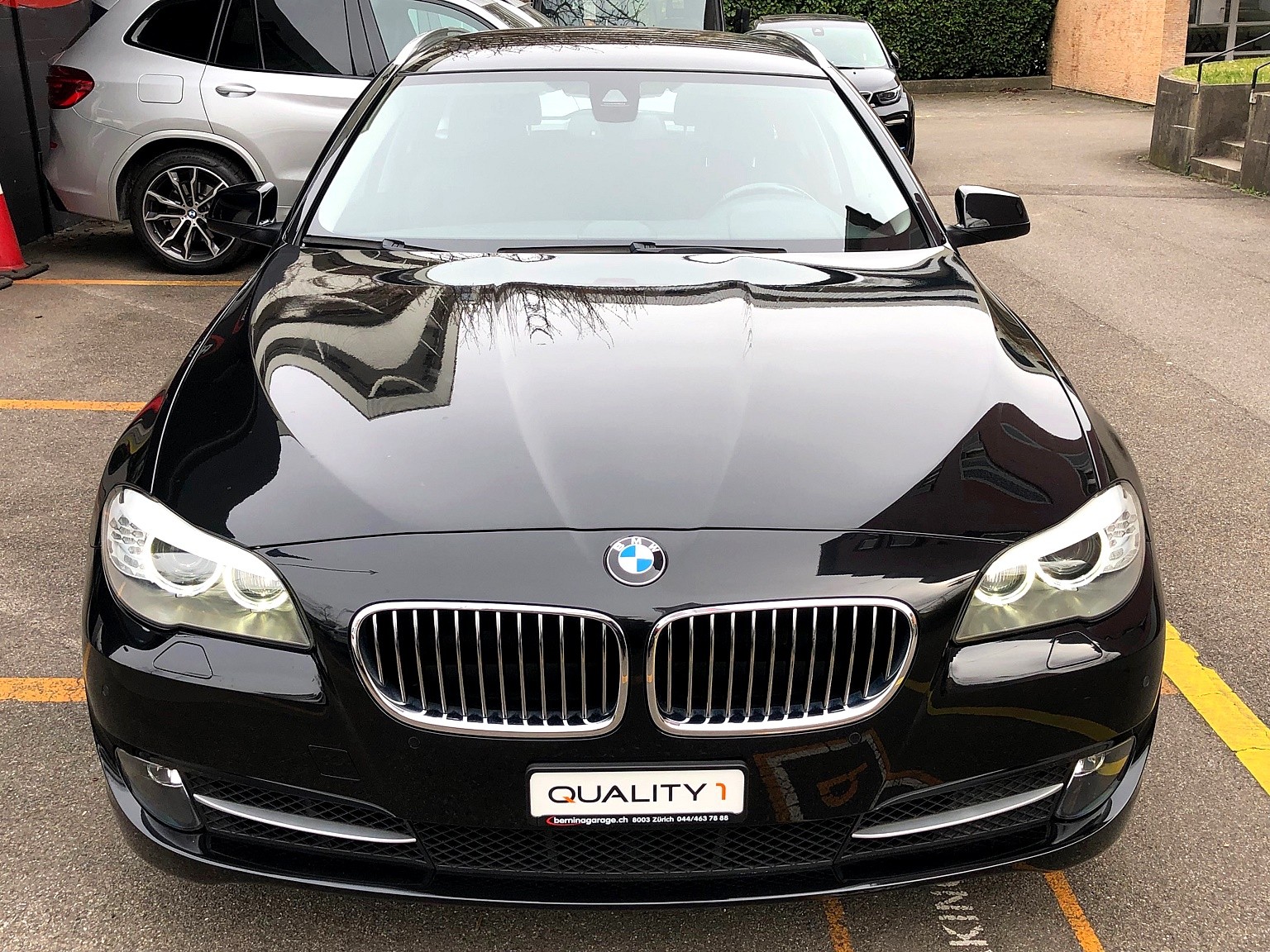 BMW 528i Touring Steptronic SAG-image-1