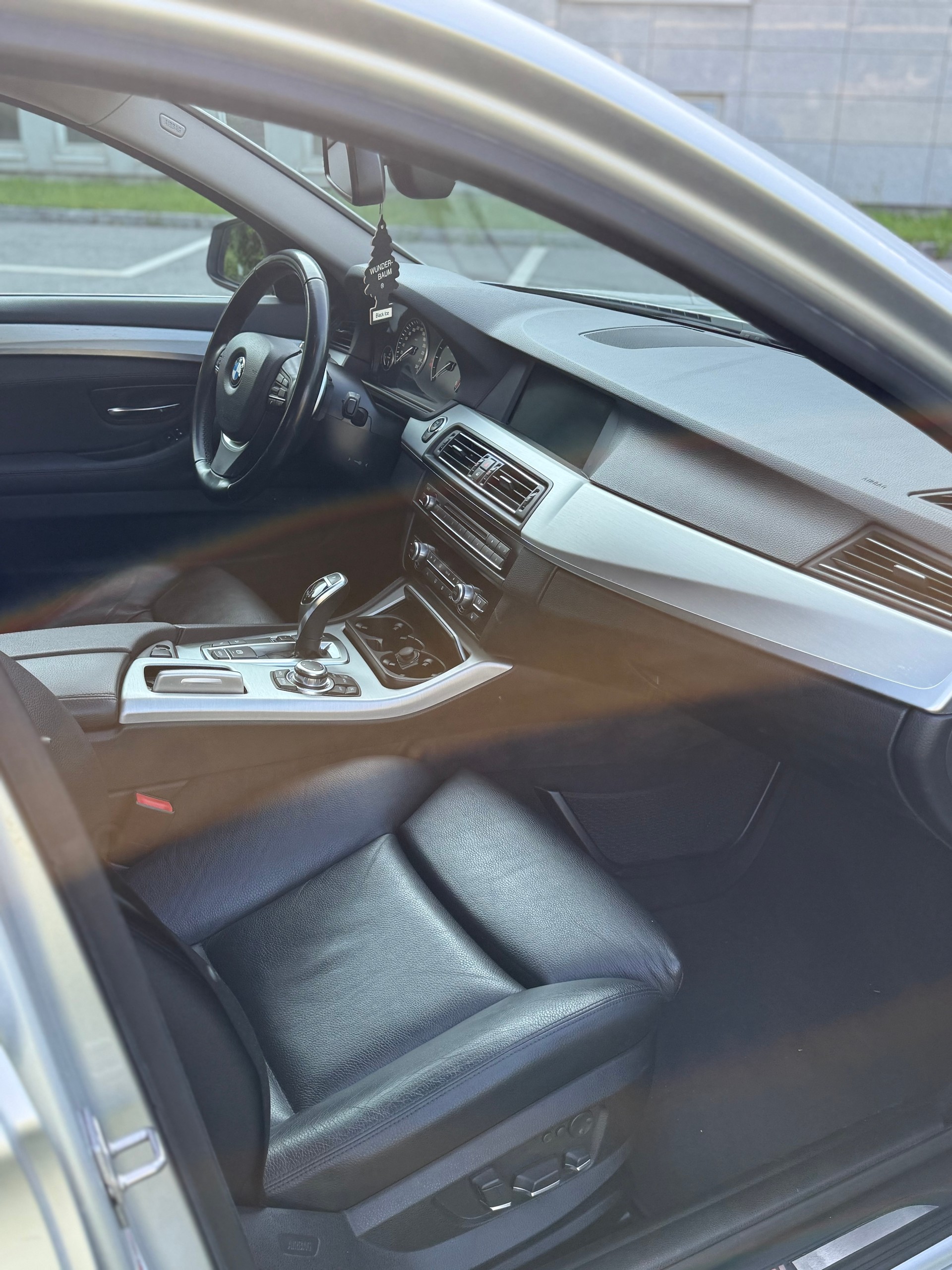 BMW 535d xDrive Touring Steptronic-image-8