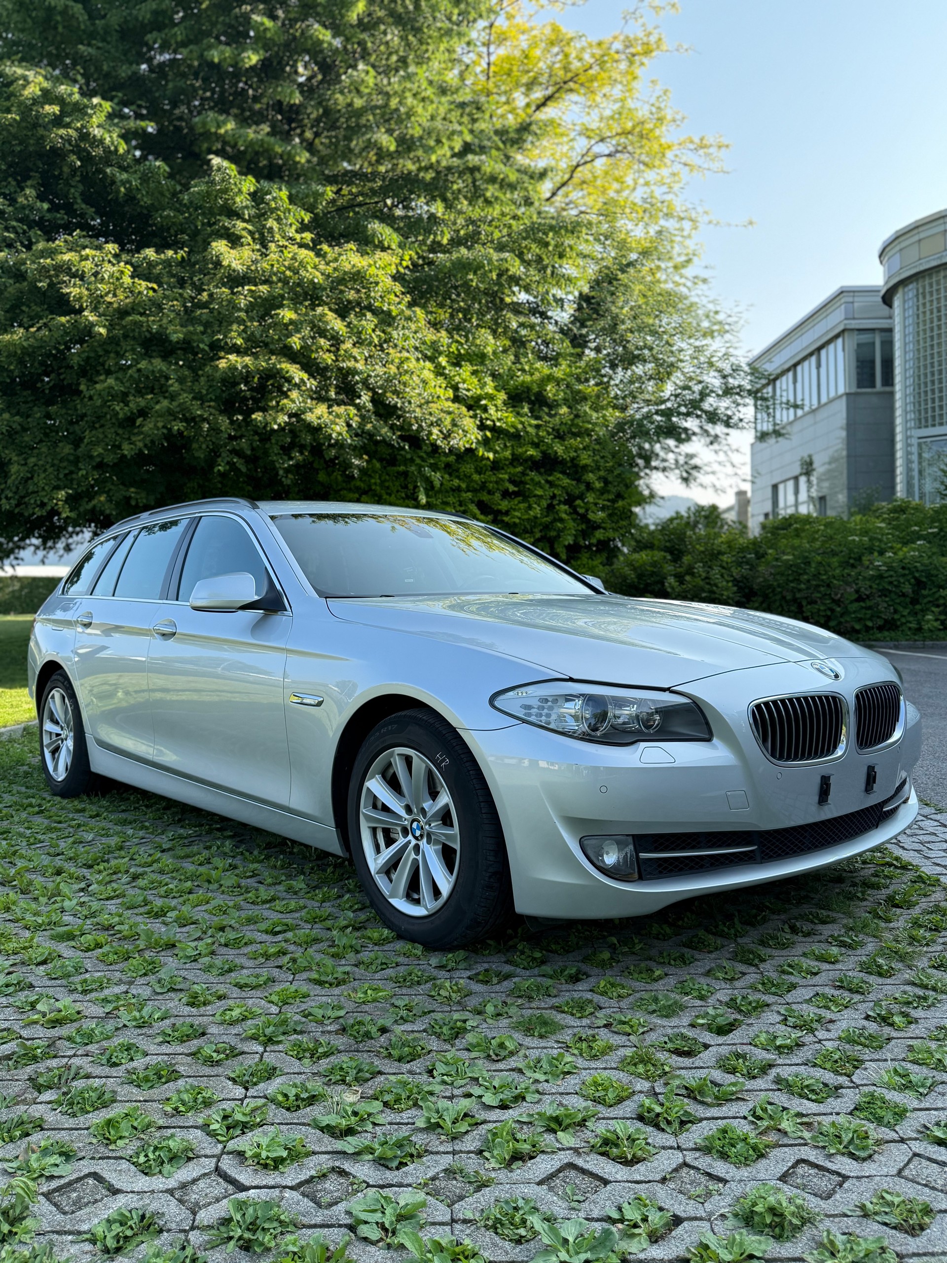 BMW 535d xDrive Touring Steptronic-image-5