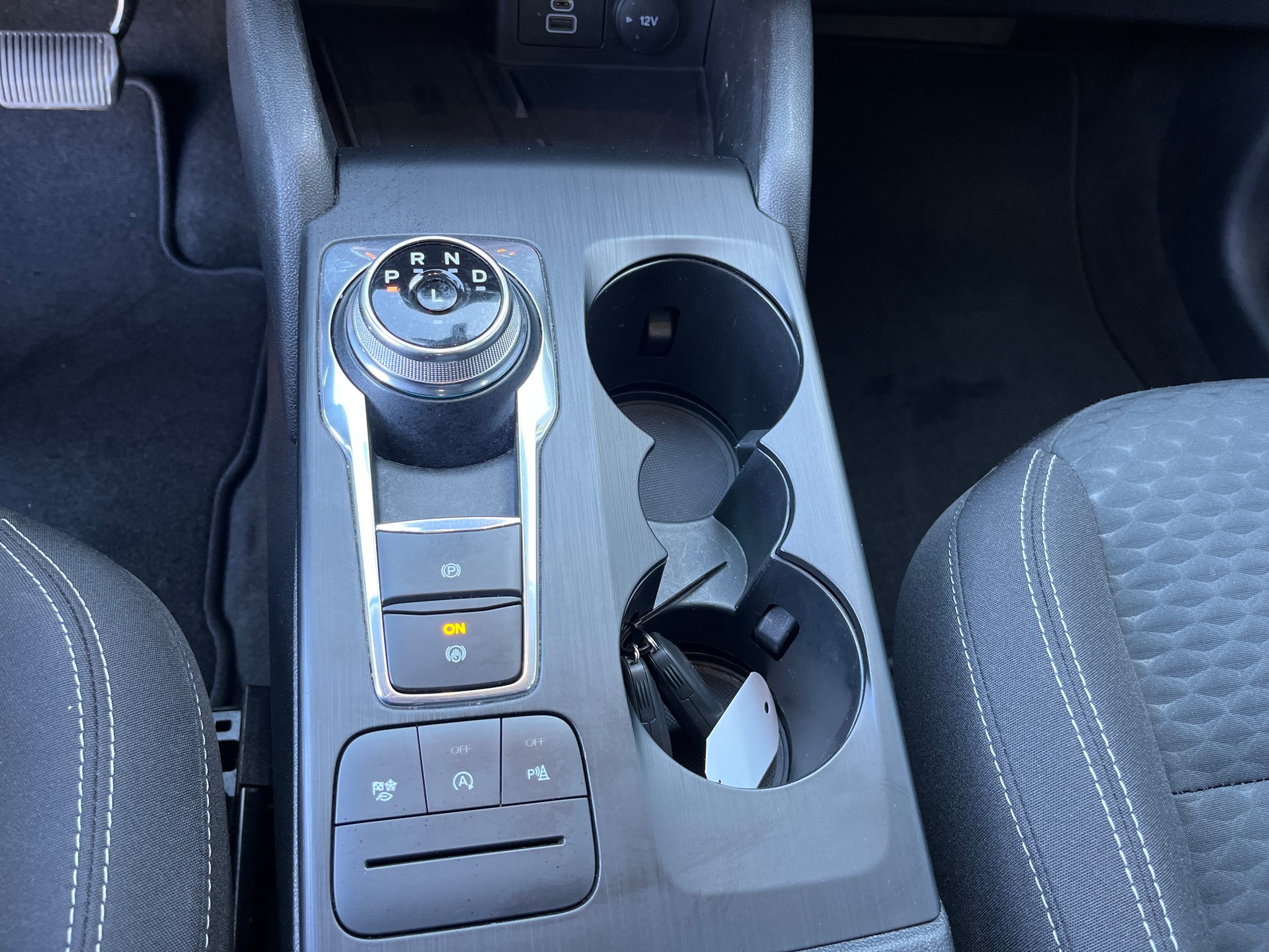 FORD Kuga 1.5 TDCi Cool & Connect 2WD Automat-image-14