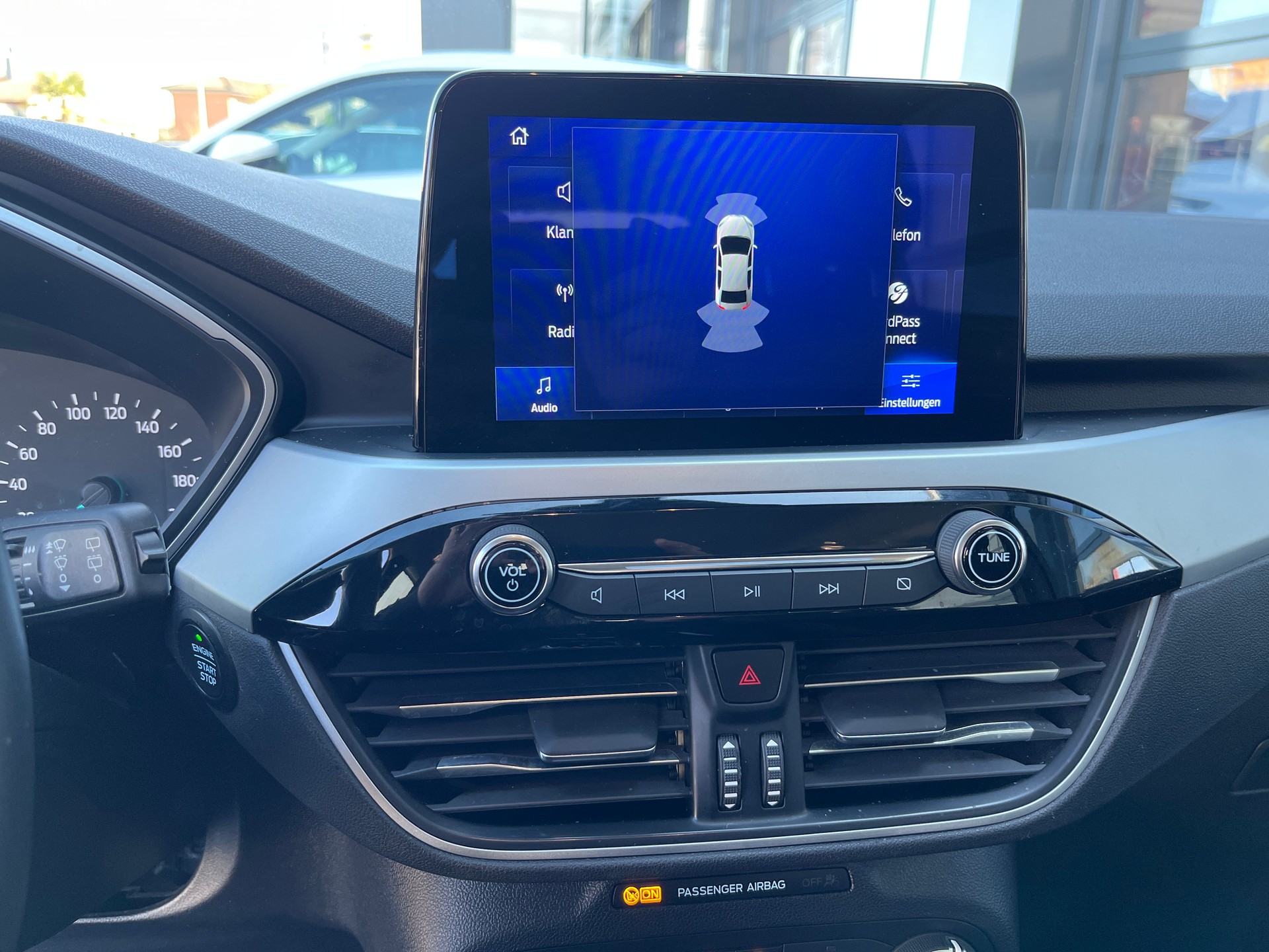 FORD Kuga 1.5 TDCi Cool & Connect 2WD Automat-image-11