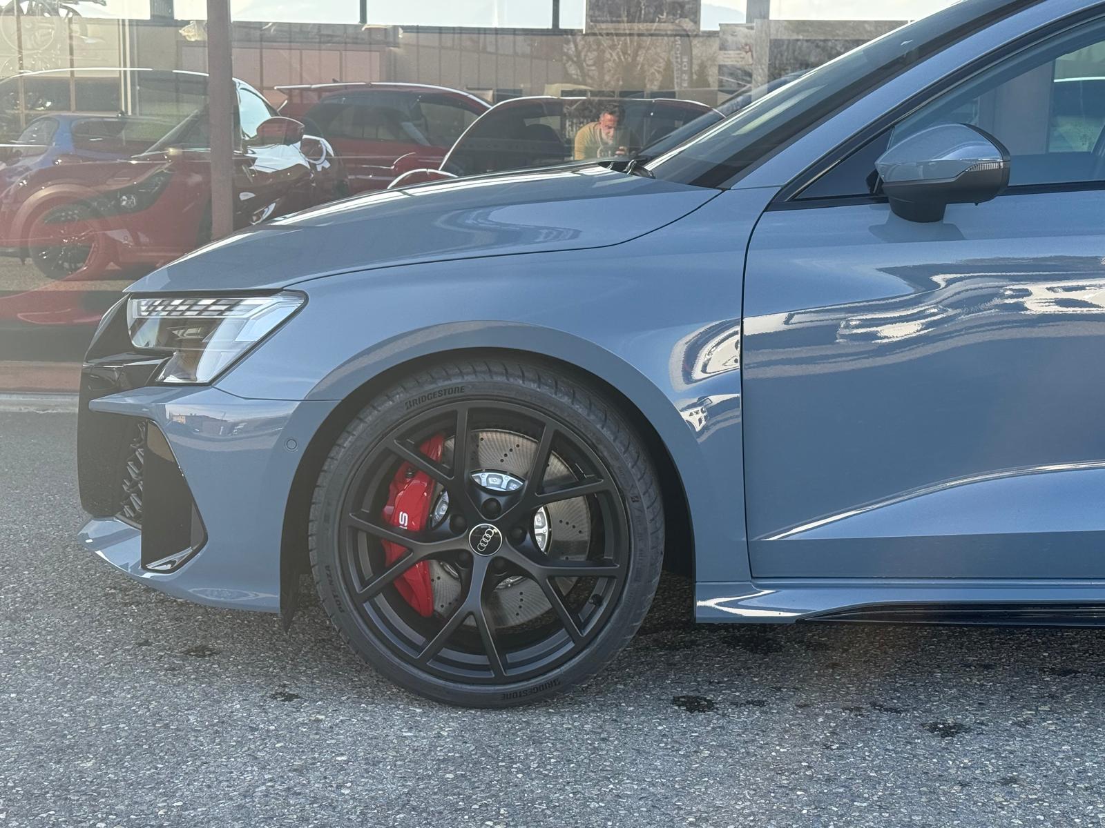 AUDI RS3 Sportback 2.5 TSI quattro S-tronic-image-5