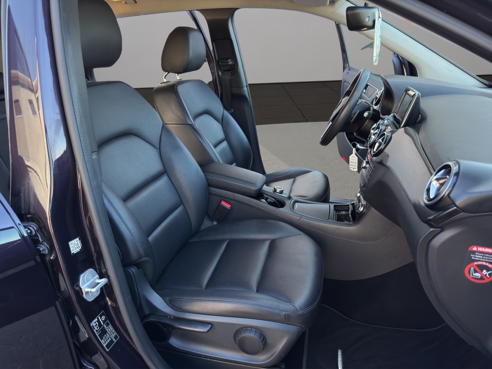 MERCEDES-BENZ B 180 7G-DCT-image-16