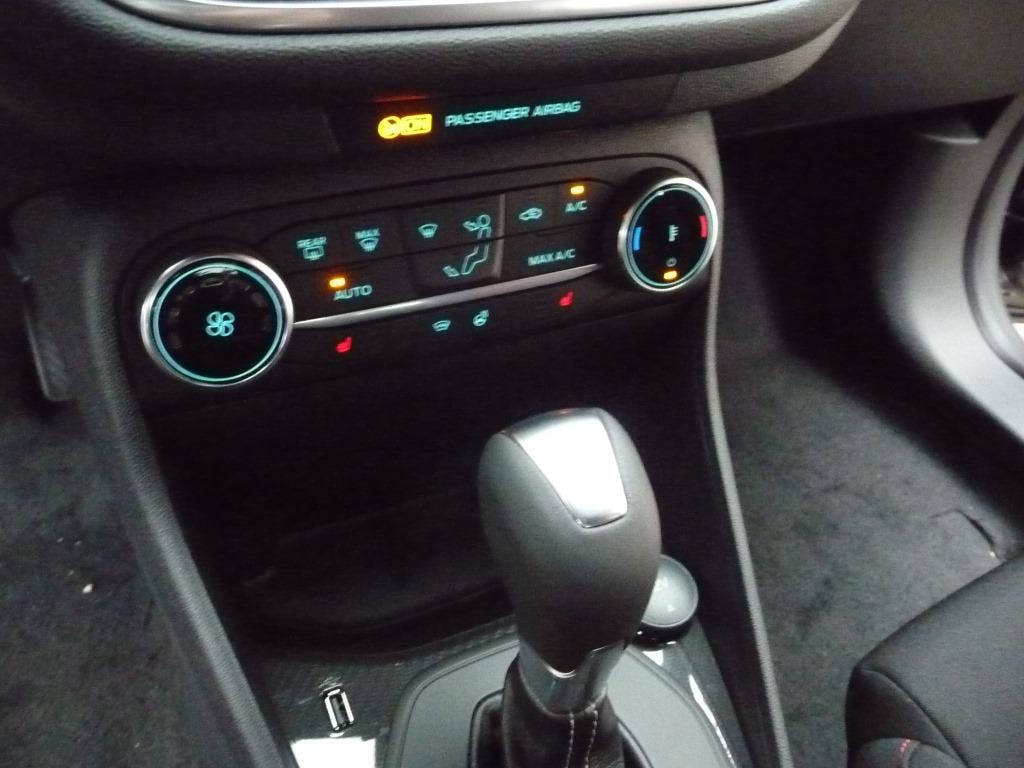 FORD Fiesta 1.0 SCTi MHEV ST Line X Automat-image-6