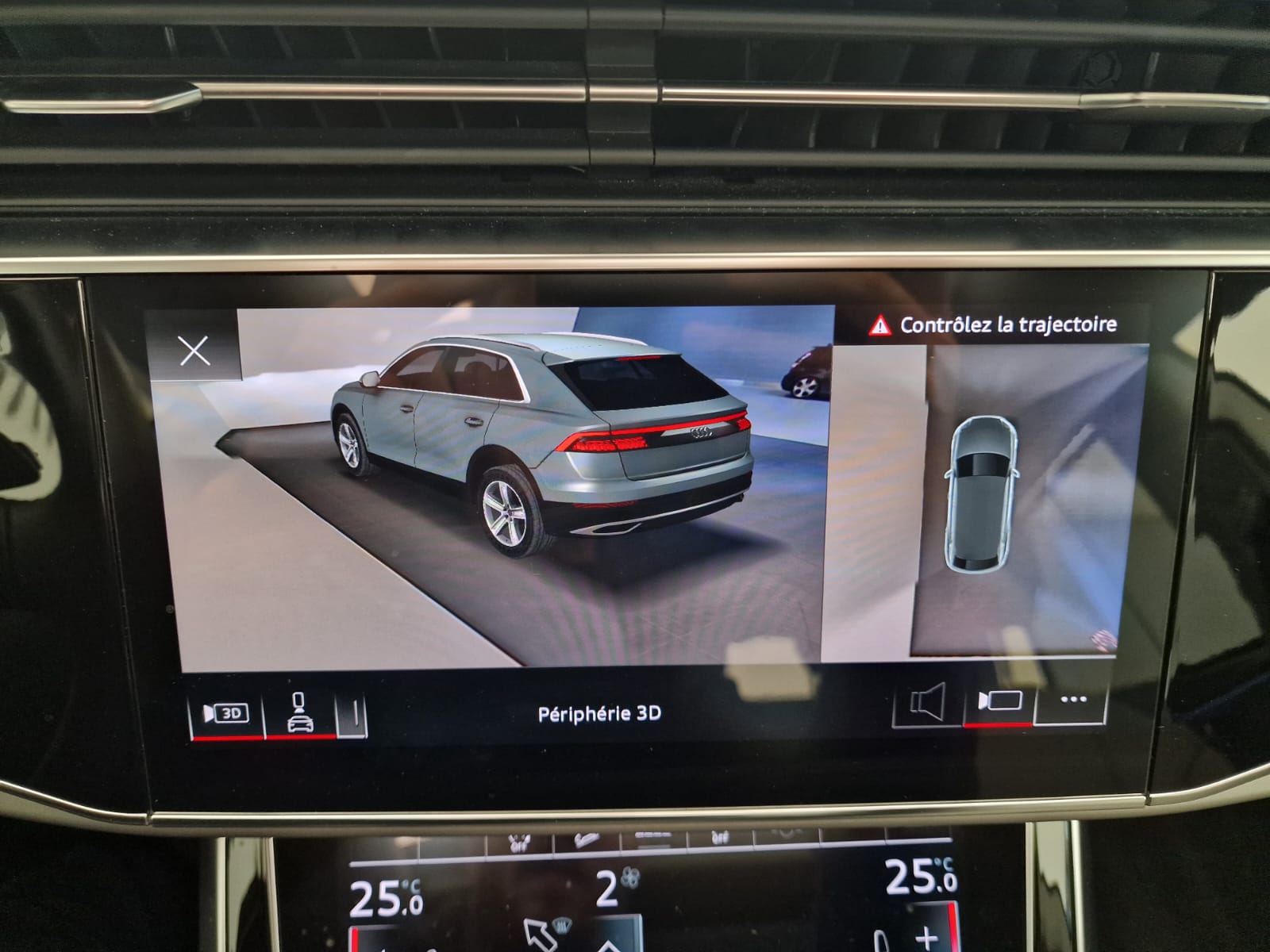 AUDI Q8 55 TFSI quattro tiptronic-image-10
