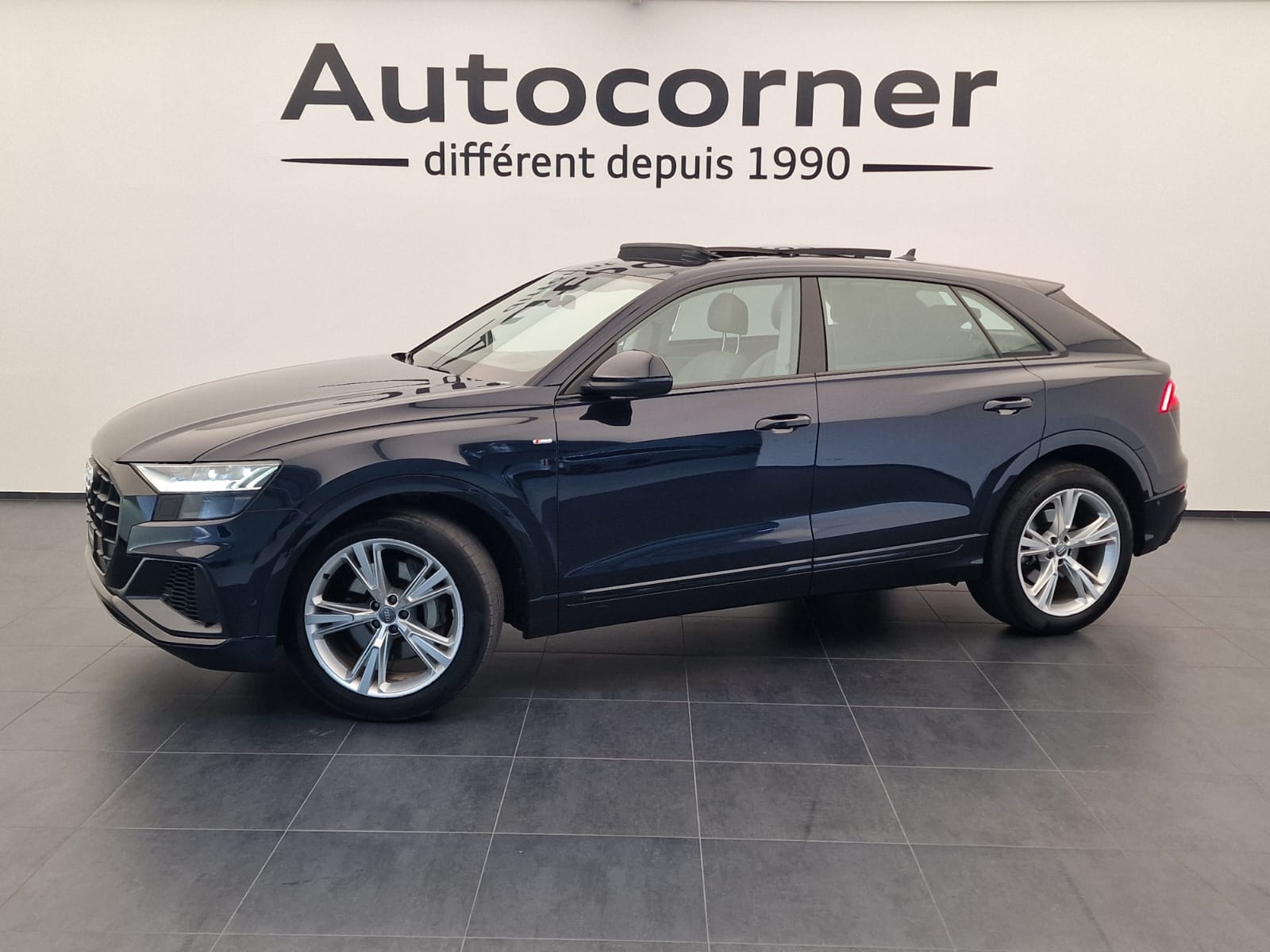 AUDI Q8 55 TFSI quattro tiptronic-image-0