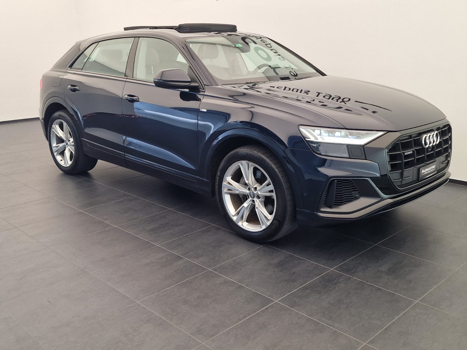 AUDI Q8 55 TFSI quattro tiptronic-image-4