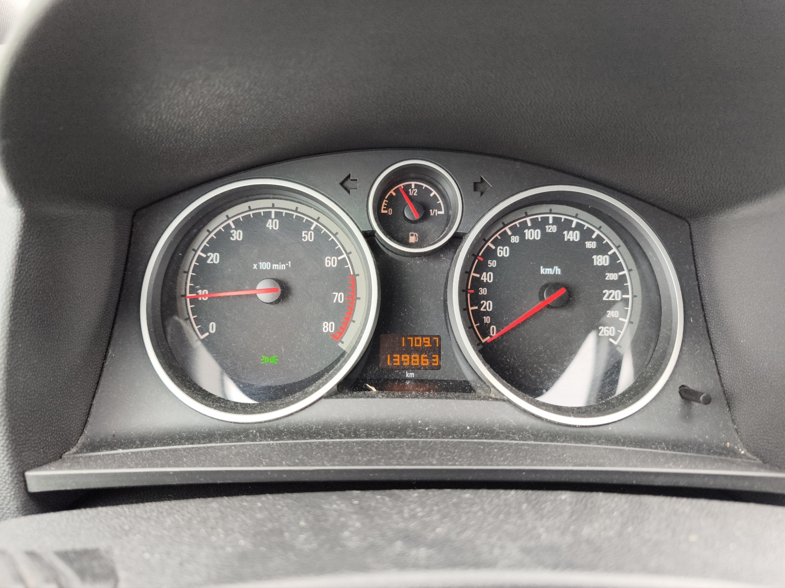 OPEL Zafira 1.8i 16V Cosmo-image-15