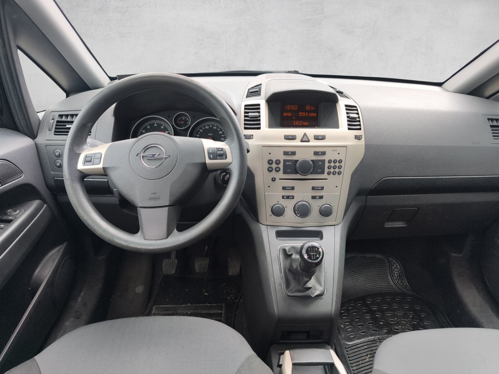 OPEL Zafira 1.8i 16V Cosmo-image-11