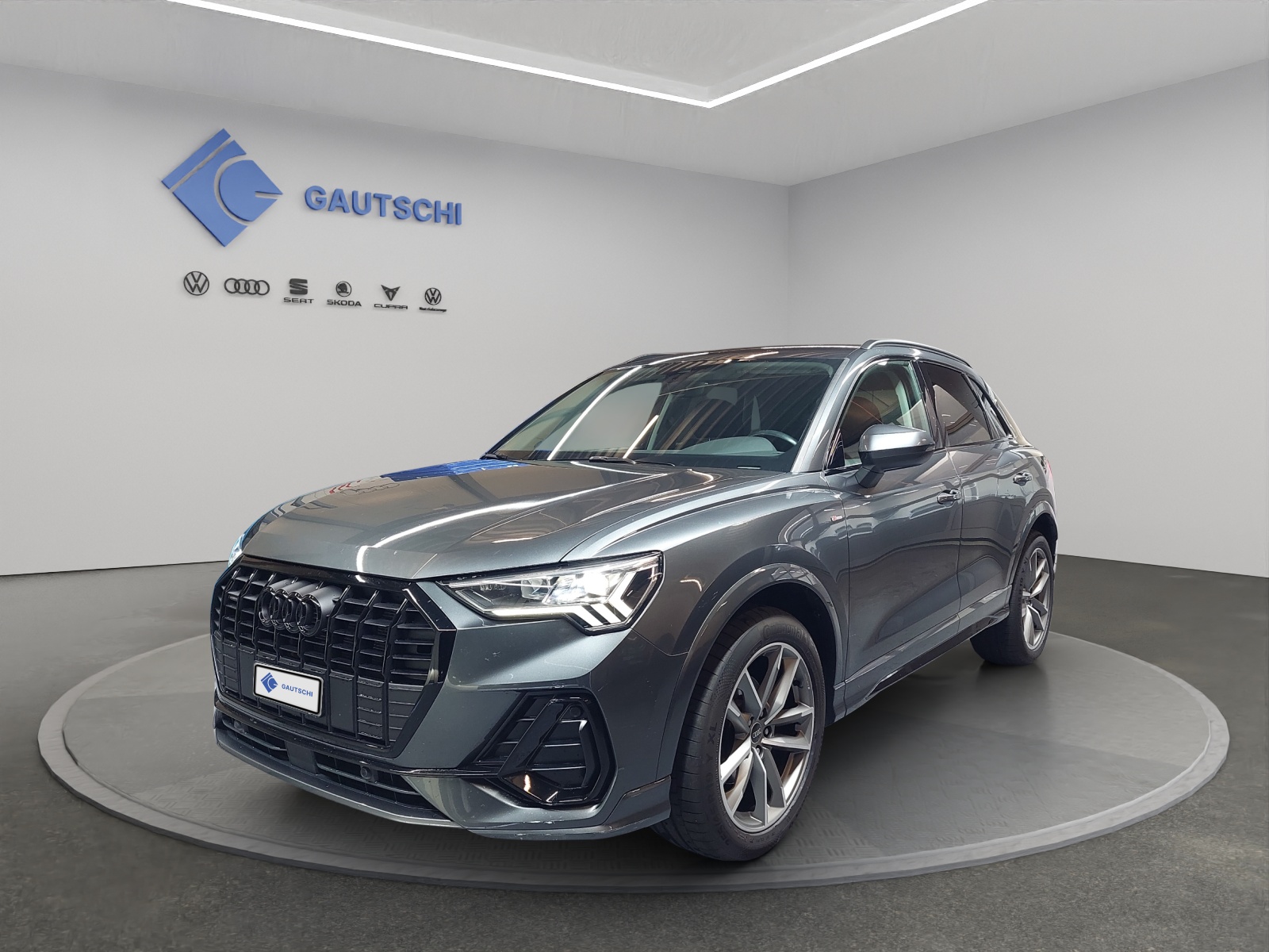 AUDI Q3 35 TDI S line quattro S-tronic-image-0