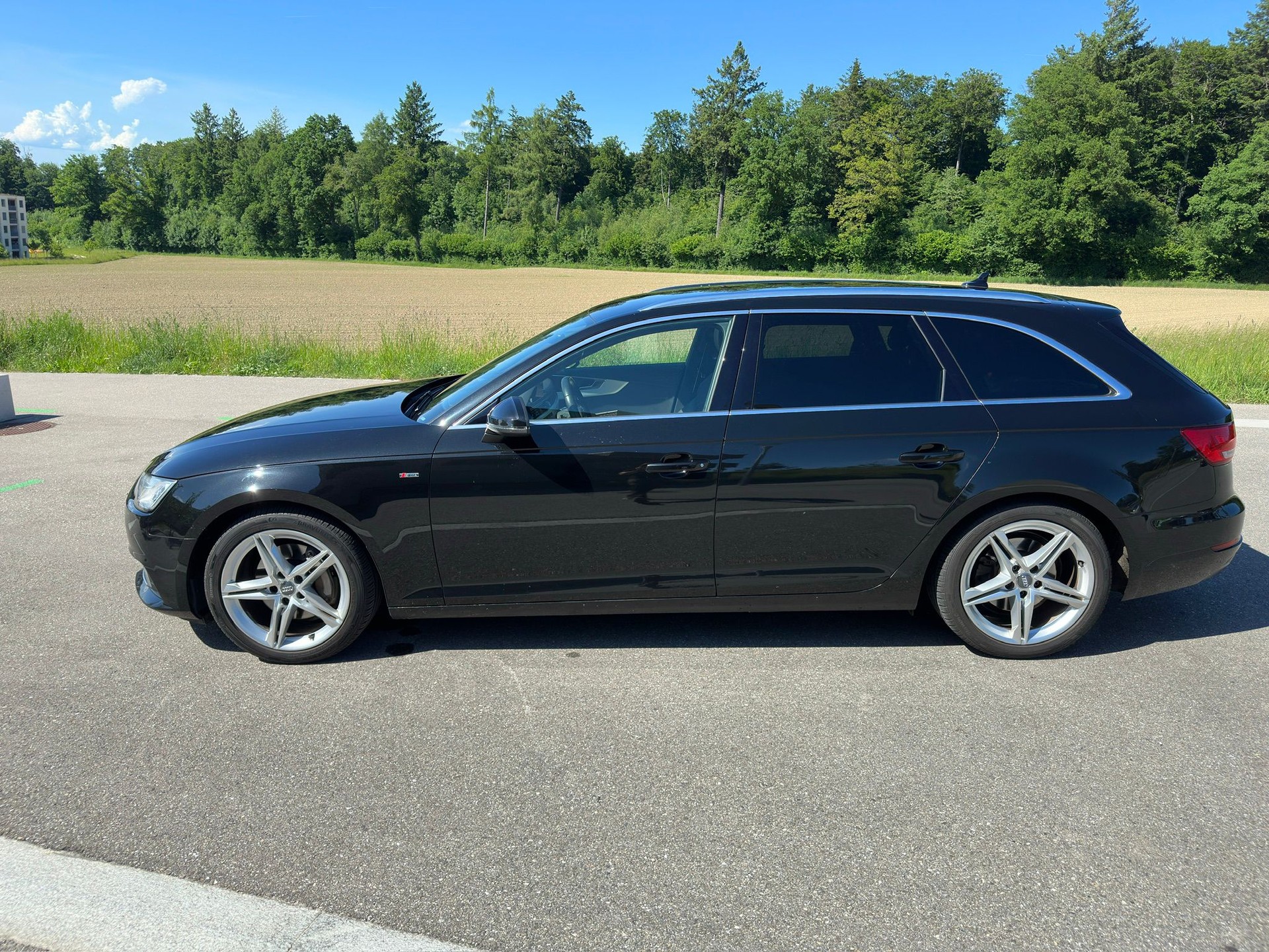AUDI A4 Avant 2.0 TDI Sport quattro S-tronic-image-4