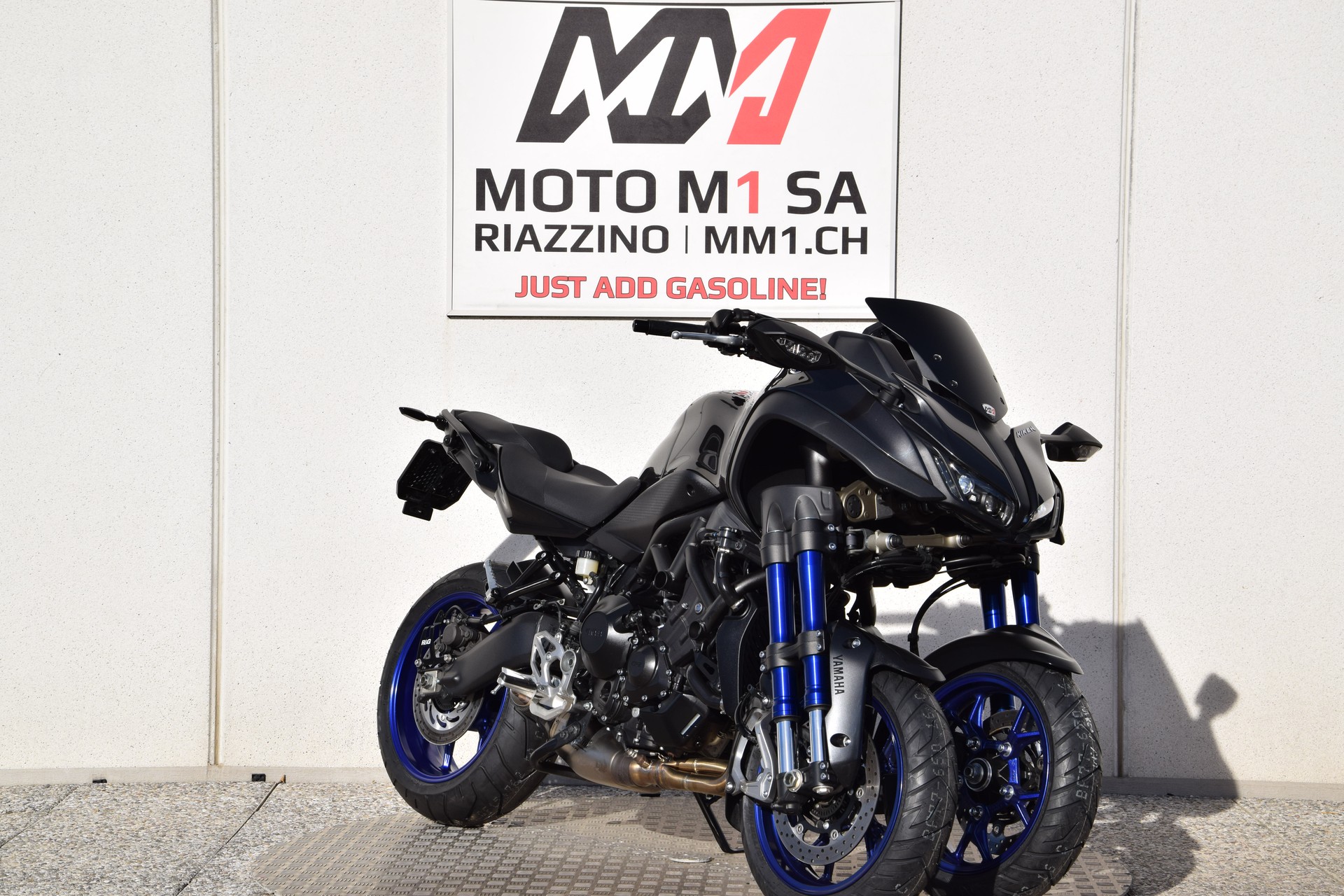 YAMAHA Niken-showroom-element-1
