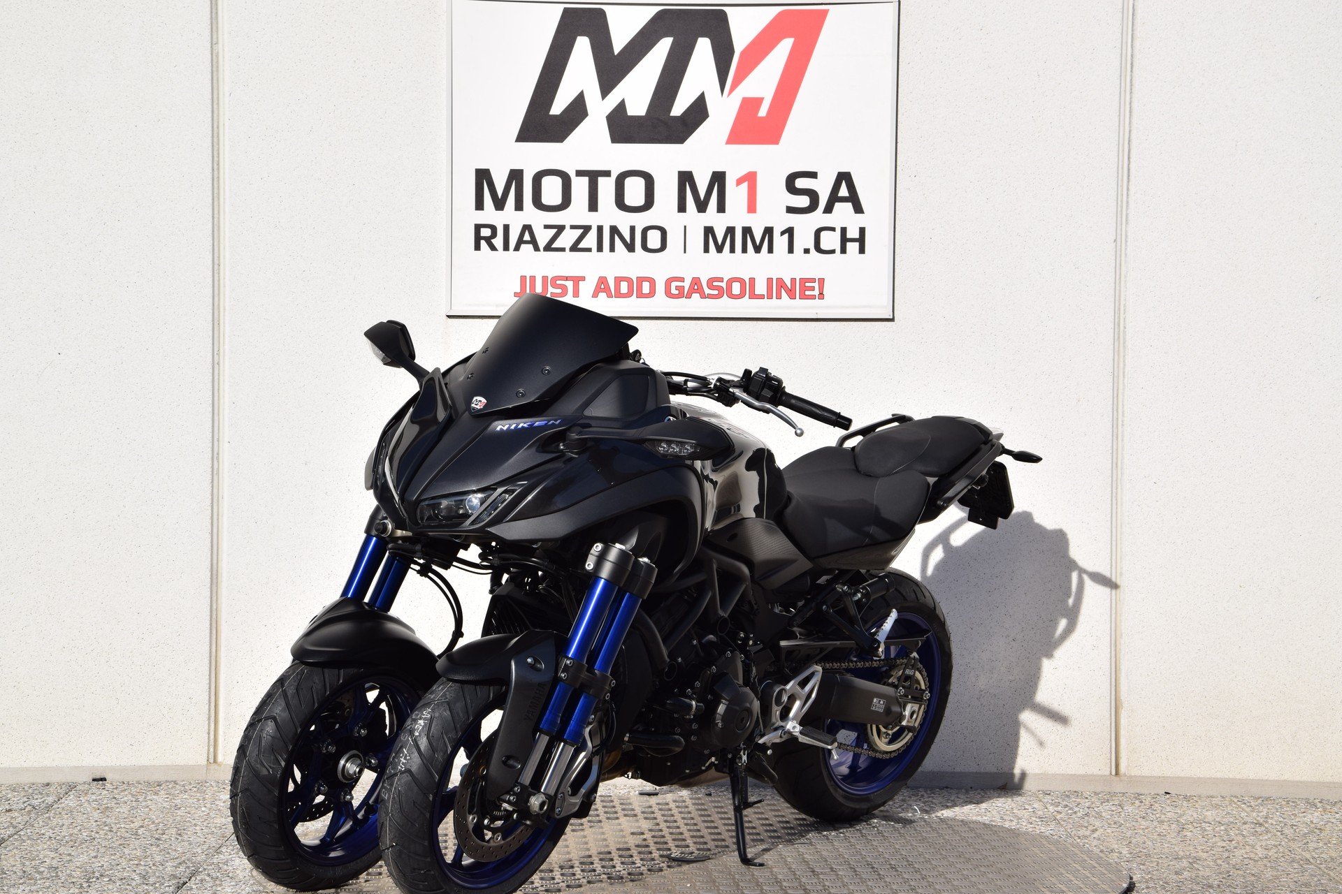YAMAHA Niken-showroom-element-3