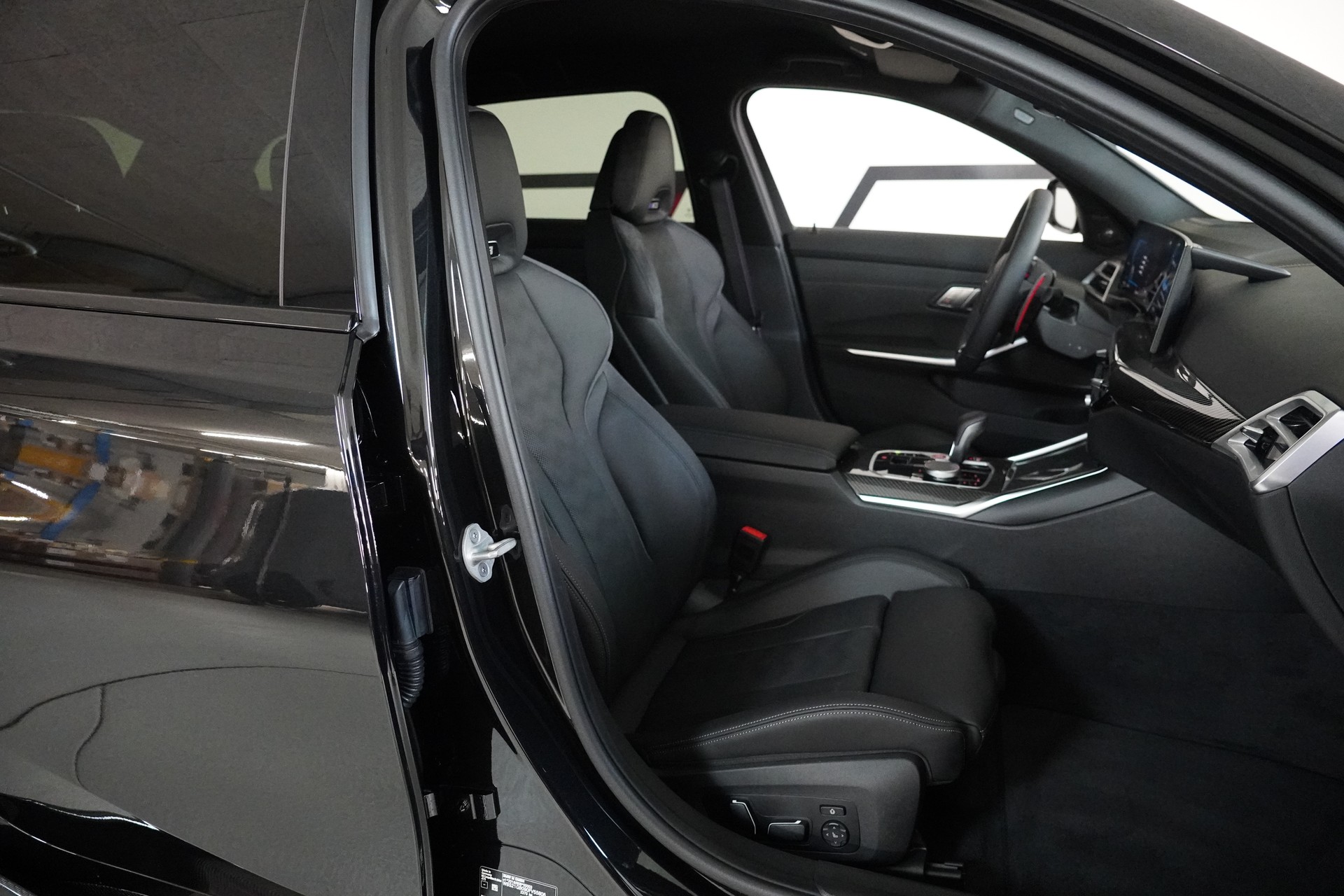 BMW M3 Touring xDrive Competition M-image-14