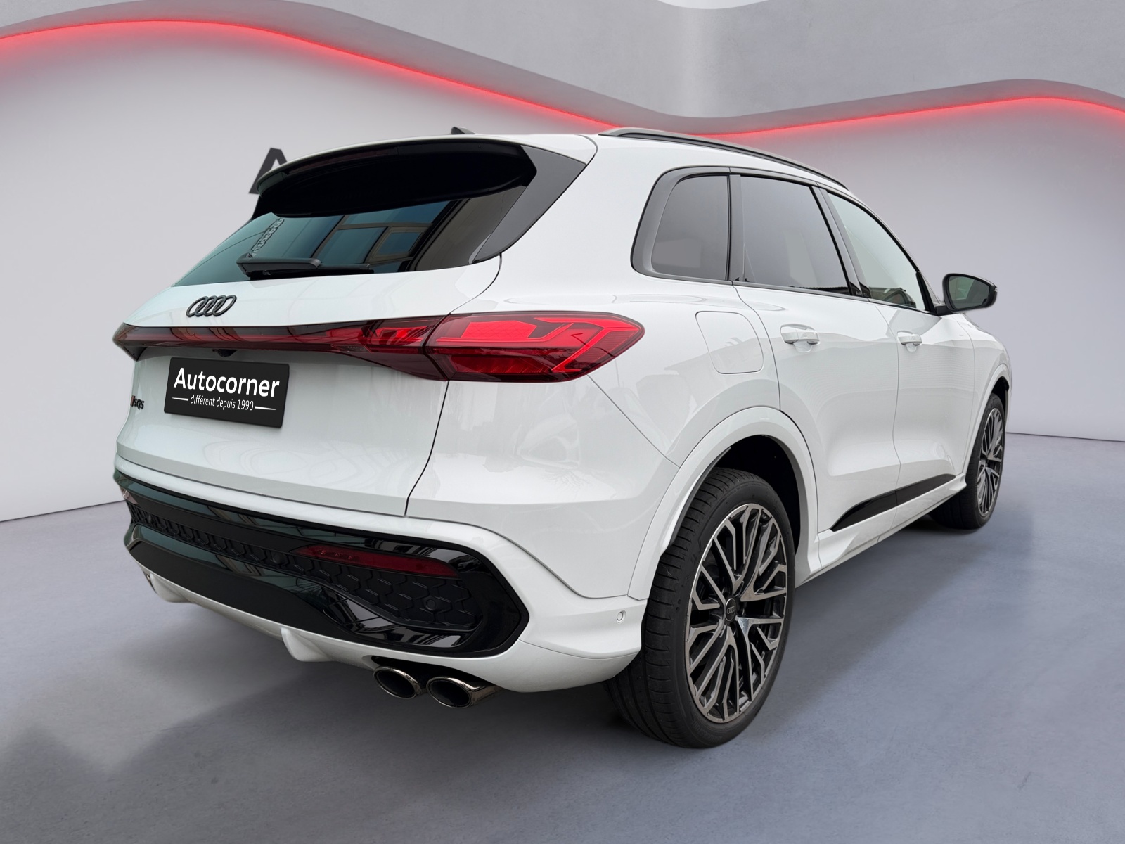 AUDI SQ5 TFSI quattro S-tronic-image-4