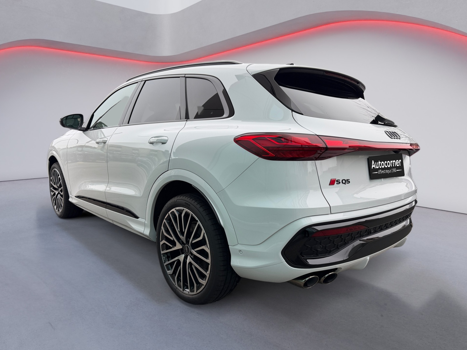 AUDI SQ5 TFSI quattro S-tronic-image-2