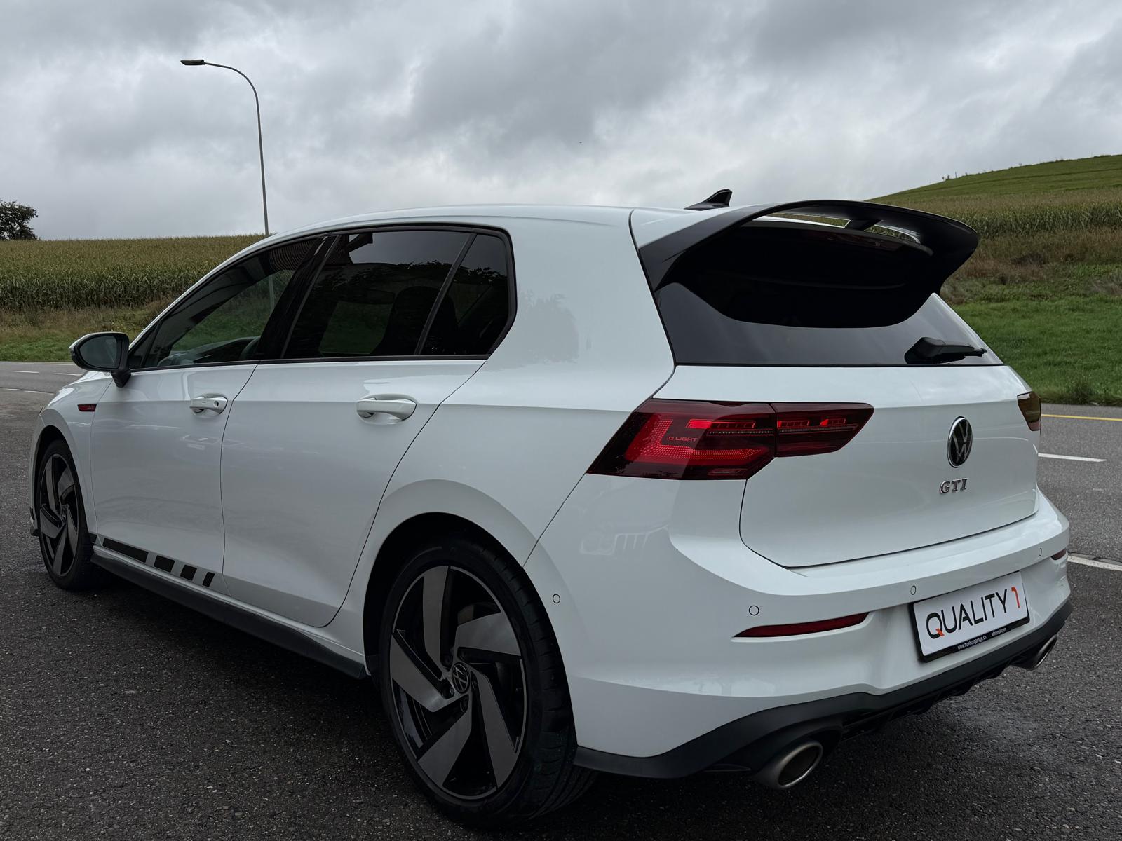 VW Golf 2.0 TSI GTI Clubsport DSG-showroom-element-3