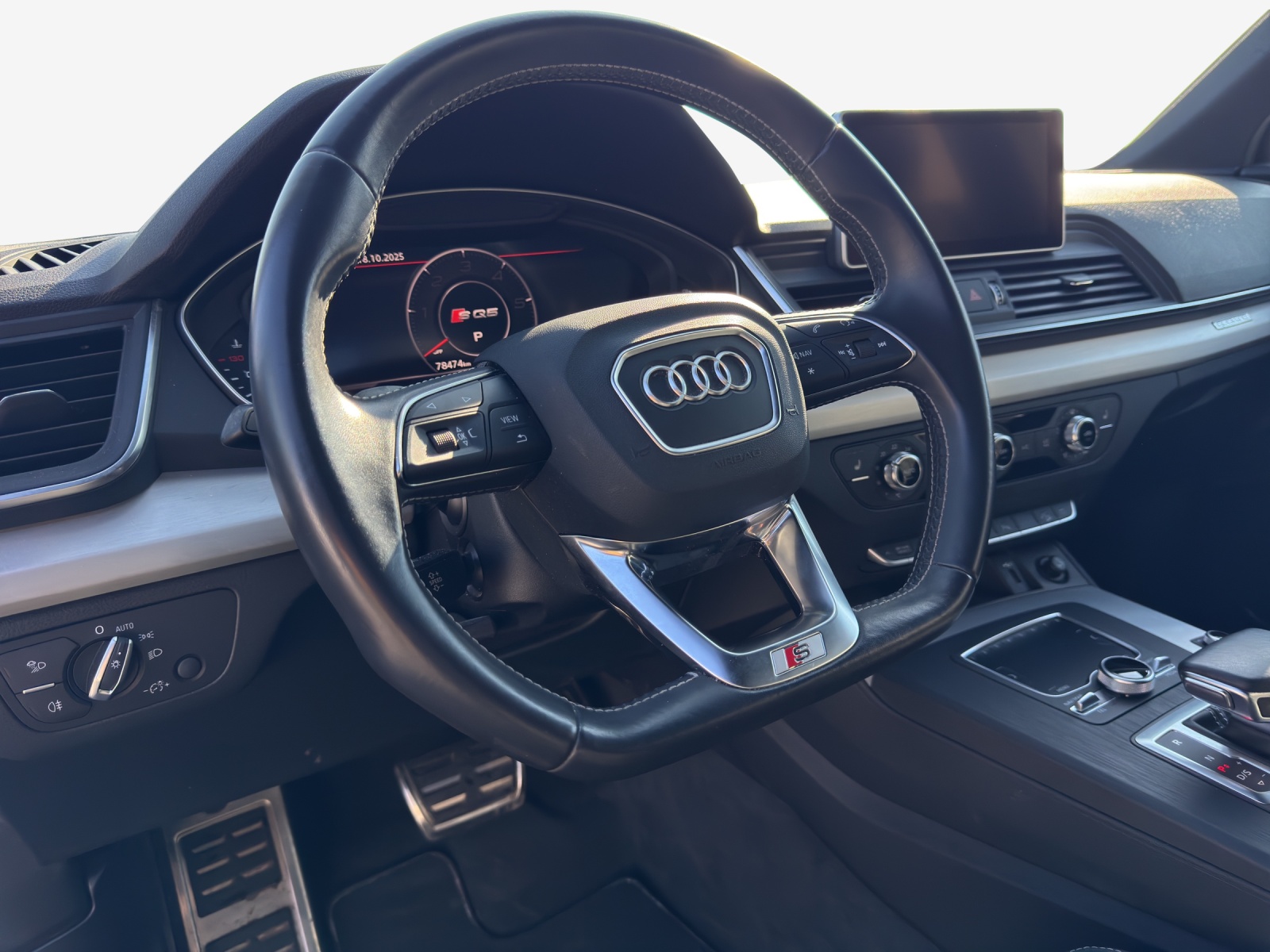 AUDI SQ5 TDI quattro tiptronic-image-9