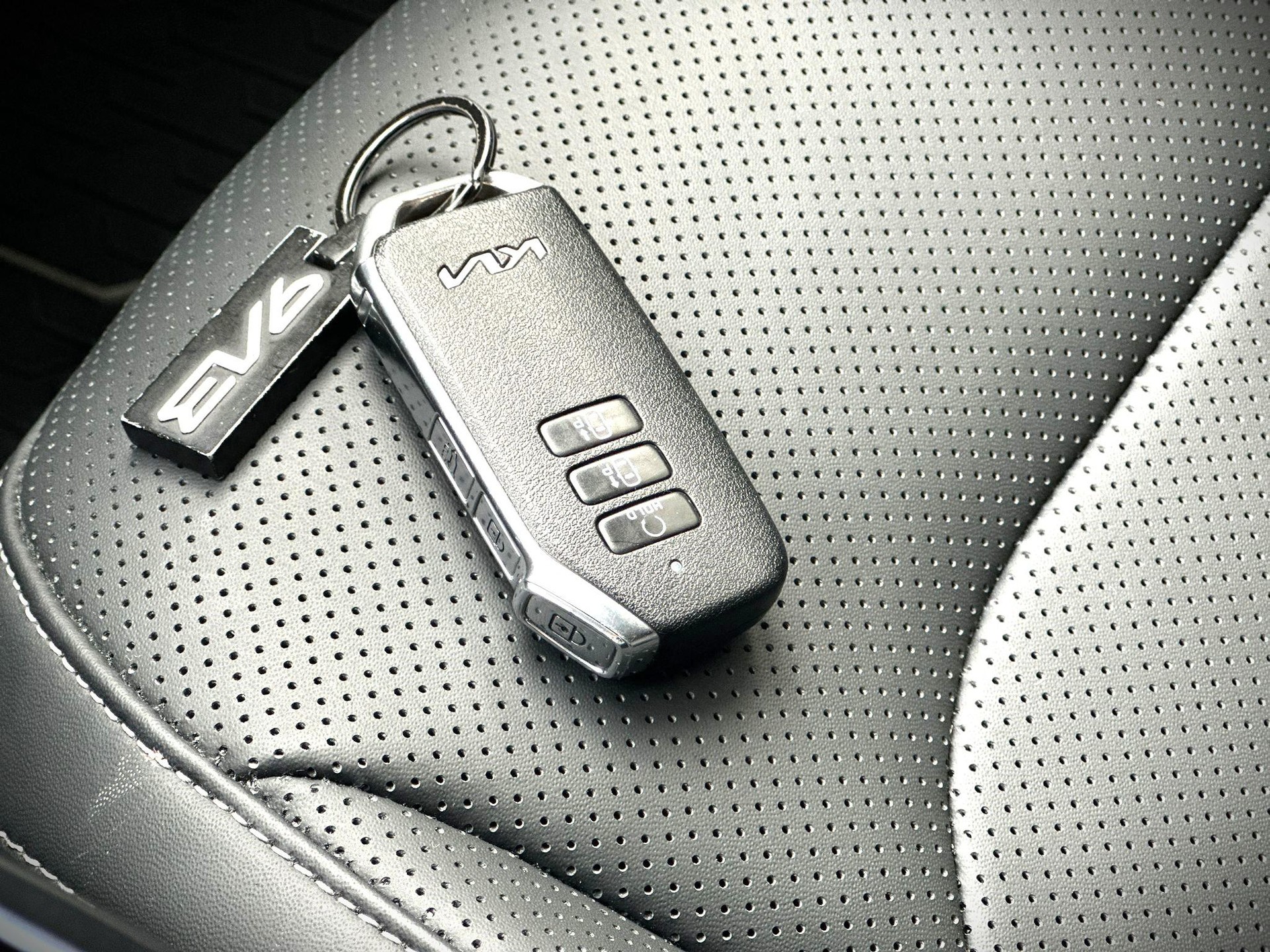 KIA EV6 77 kWh-image-8
