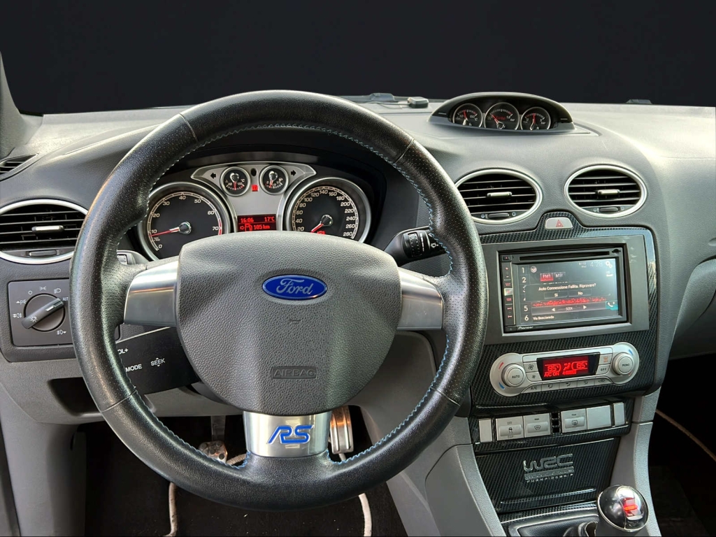 FORD Focus 2.5i Turbo RS-image-8