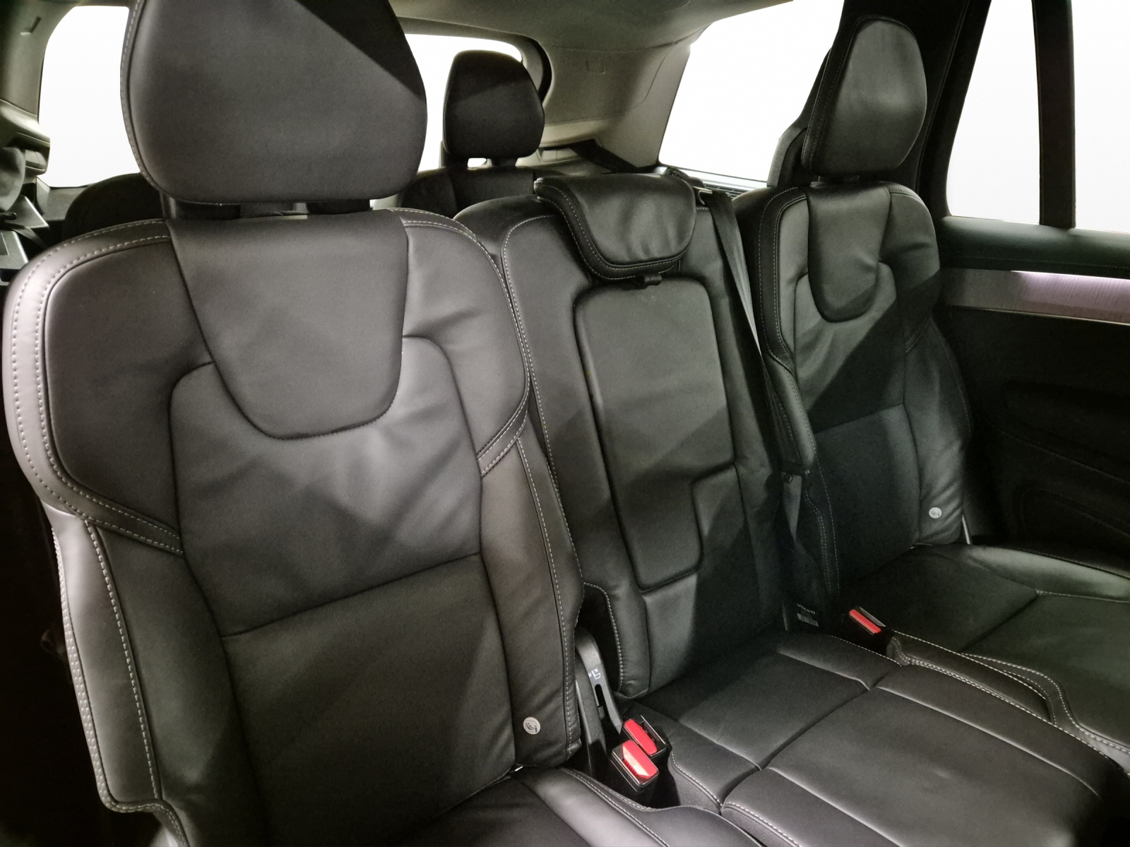 VOLVO XC90 2.0 B5 MH Plus Bright AWD-image-16