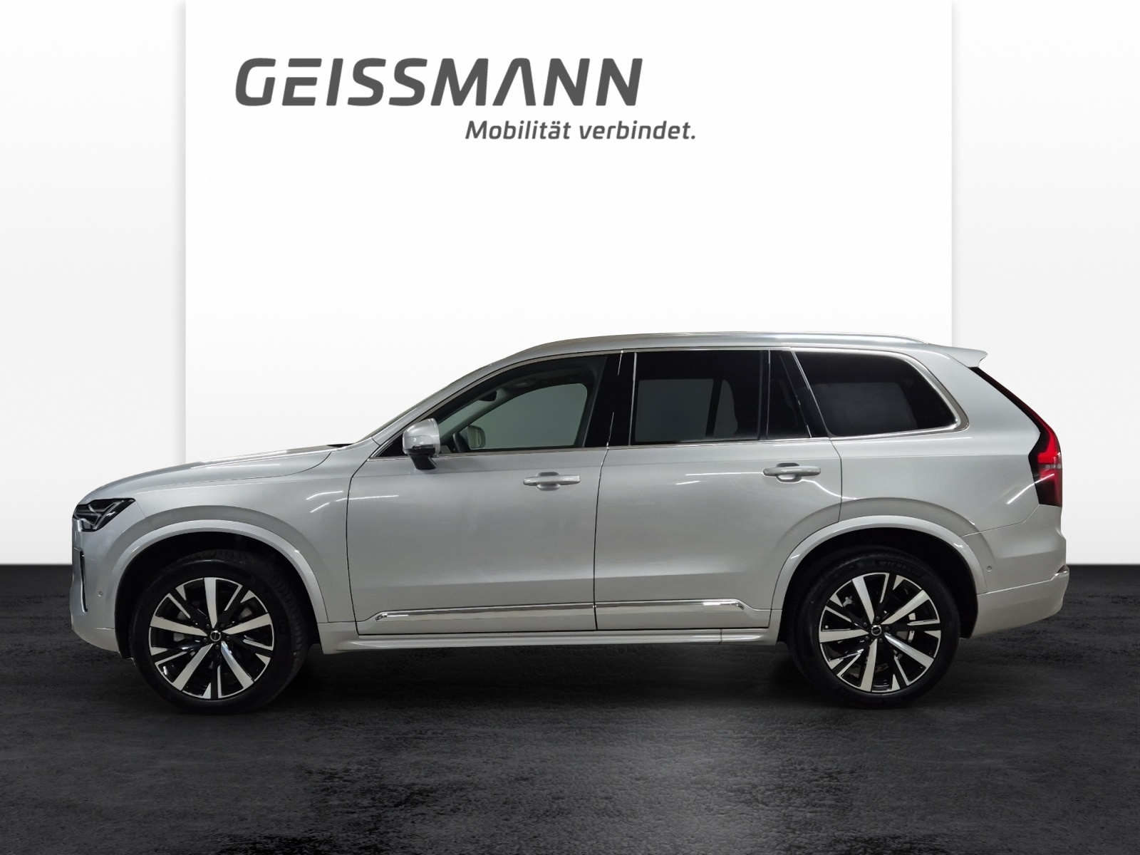 VOLVO XC90 2.0 B5 MH Plus Bright AWD-image-2