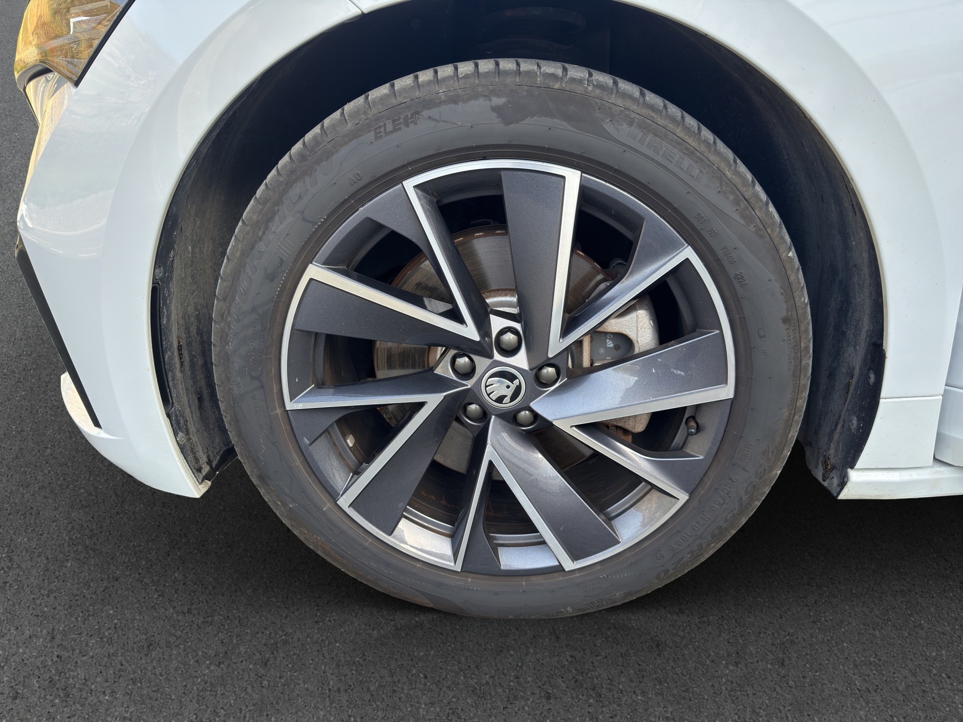 SKODA Enyaq iV 80x SportLine-image-22