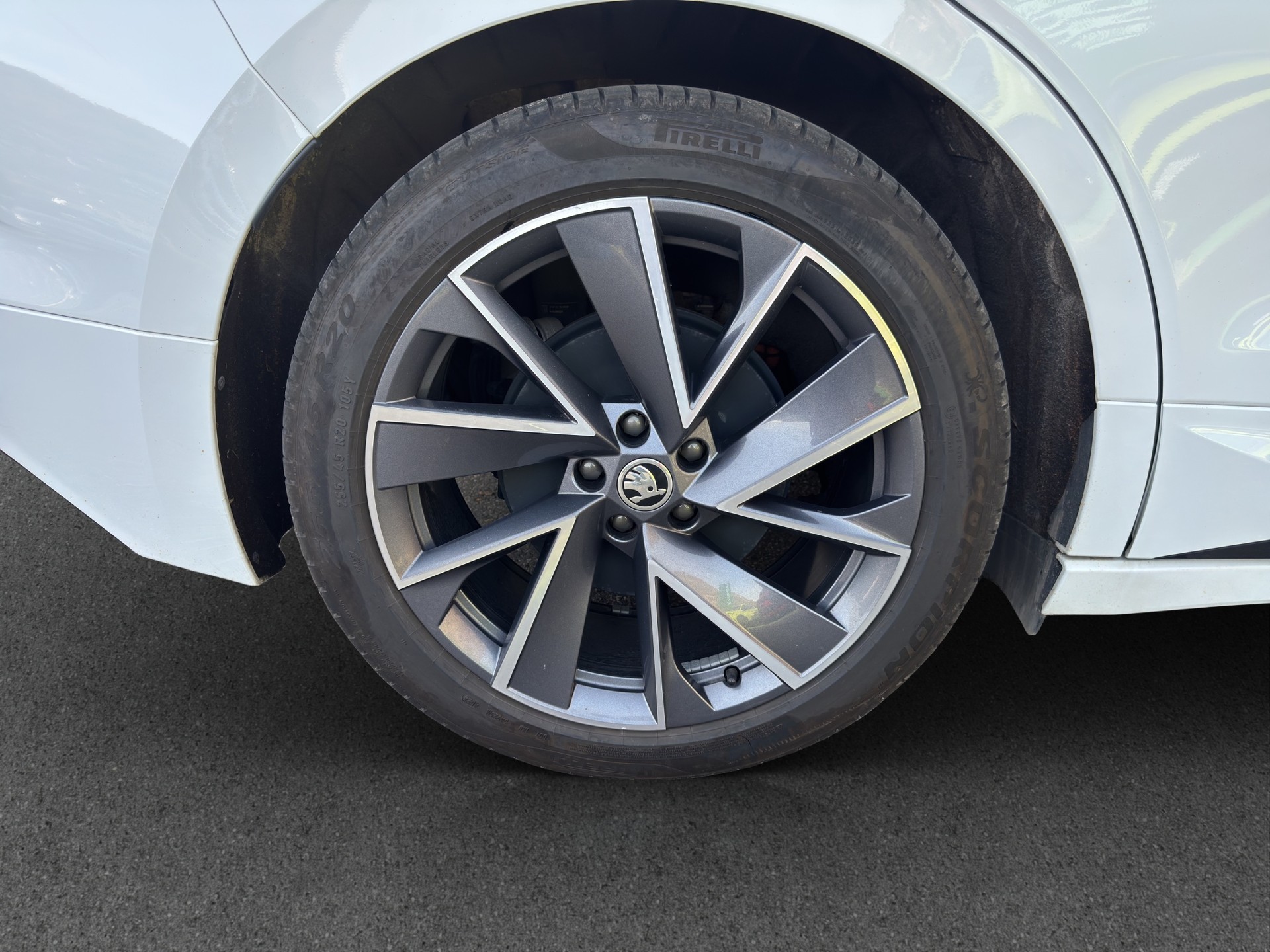 SKODA Enyaq iV 80x SportLine-image-24