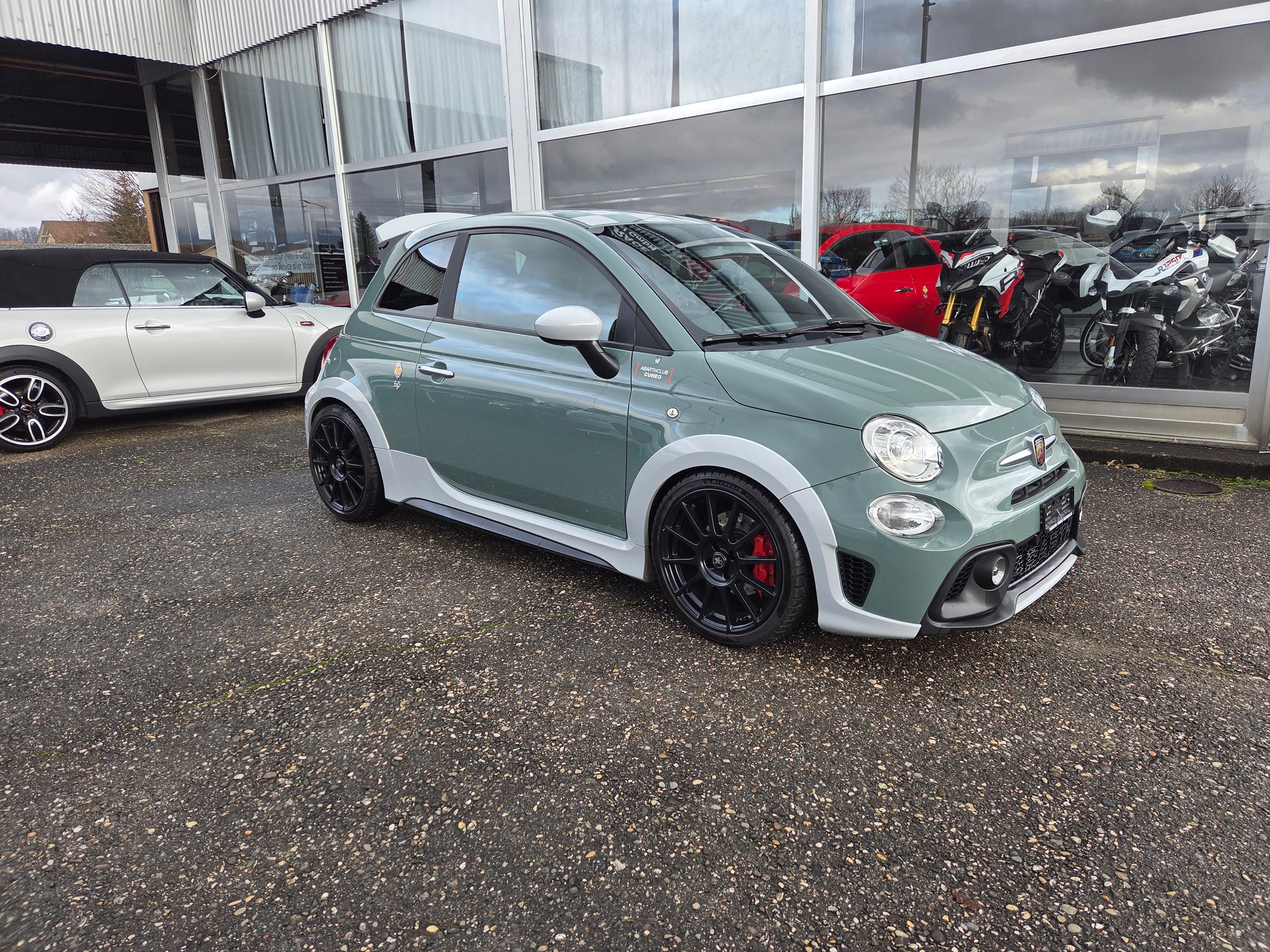 FIAT 695 1.4 16V Turbo Abarth 70 Anniversario-image-0