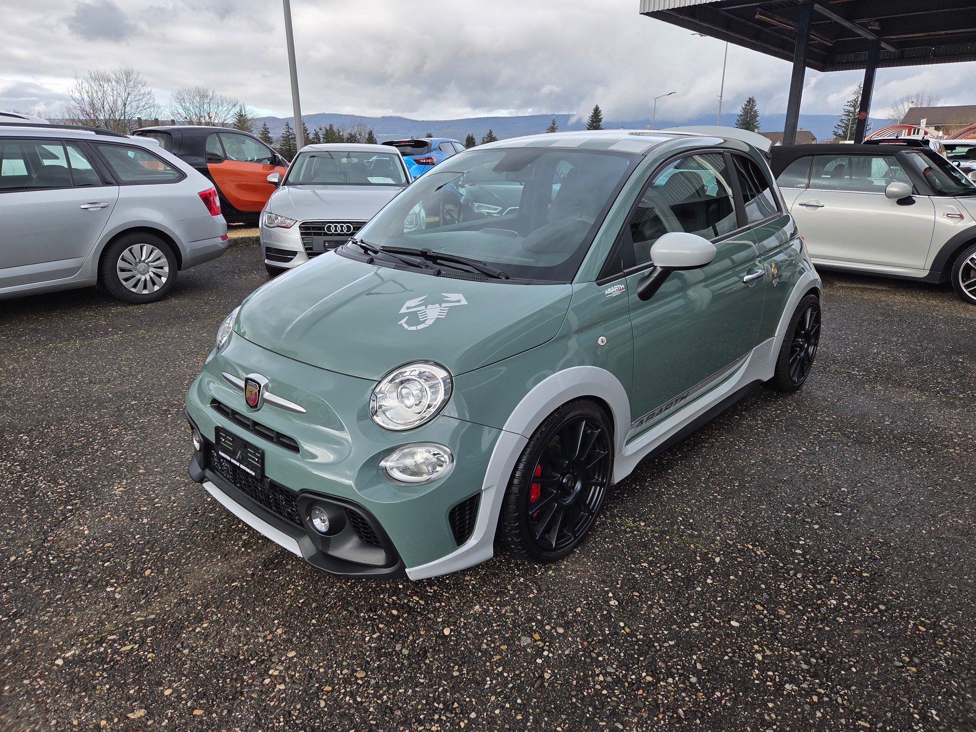 FIAT 695 1.4 16V Turbo Abarth 70 Anniversario-image-4