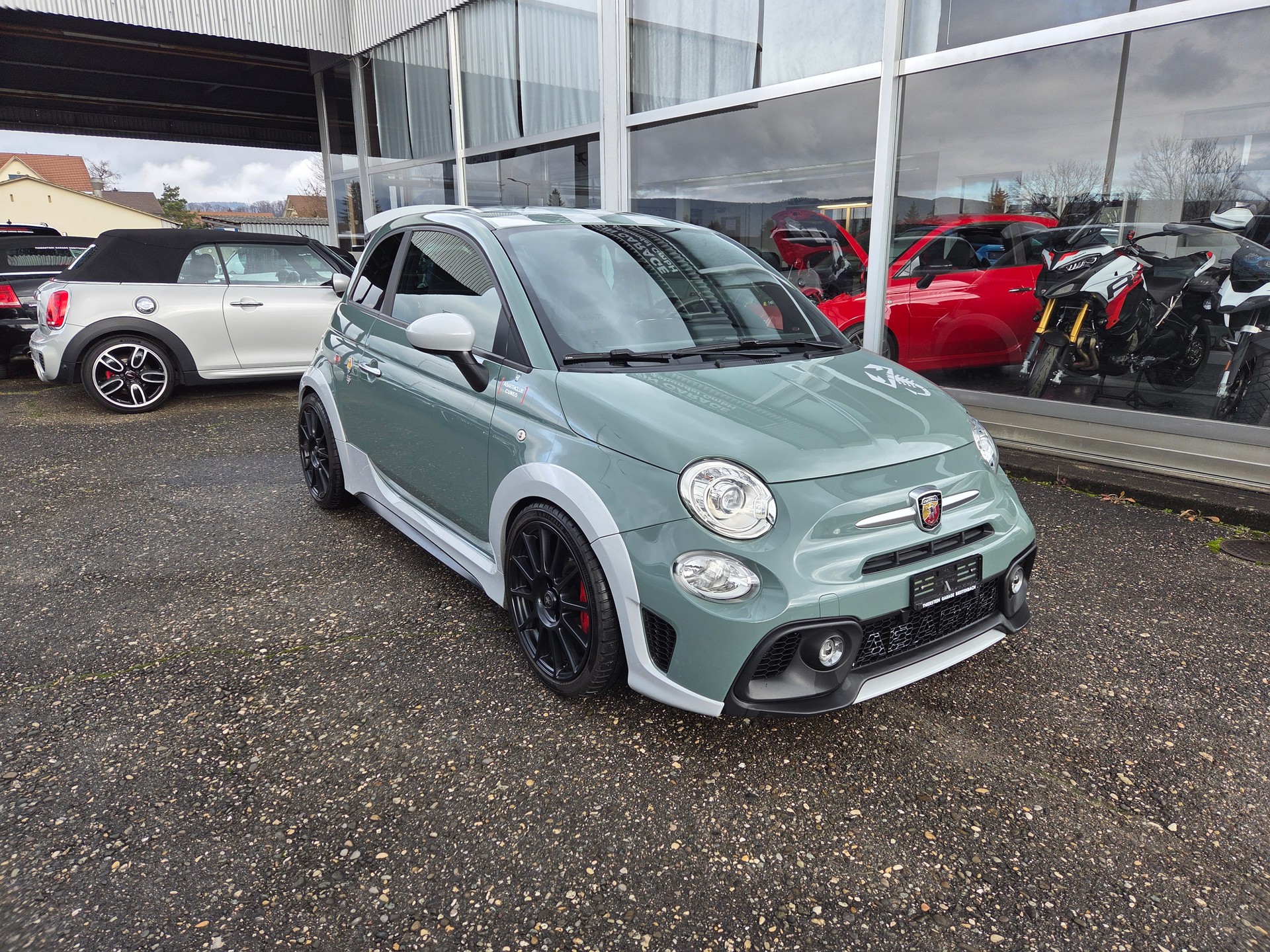 FIAT 695 1.4 16V Turbo Abarth 70 Anniversario-image-1