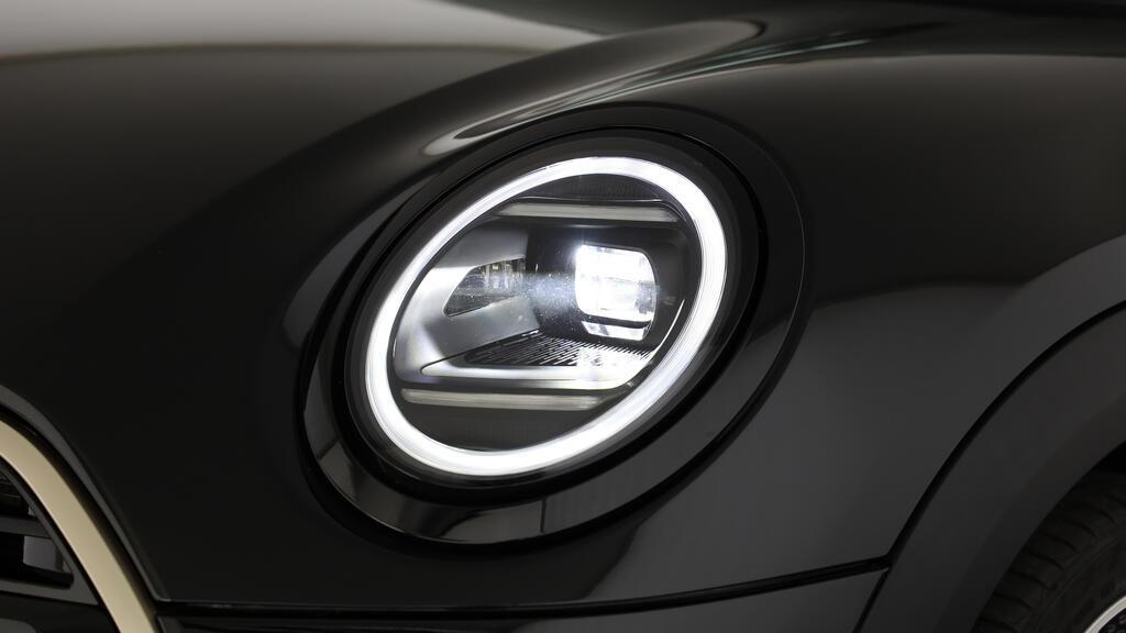 MINI Cooper S Cabrio-image-14