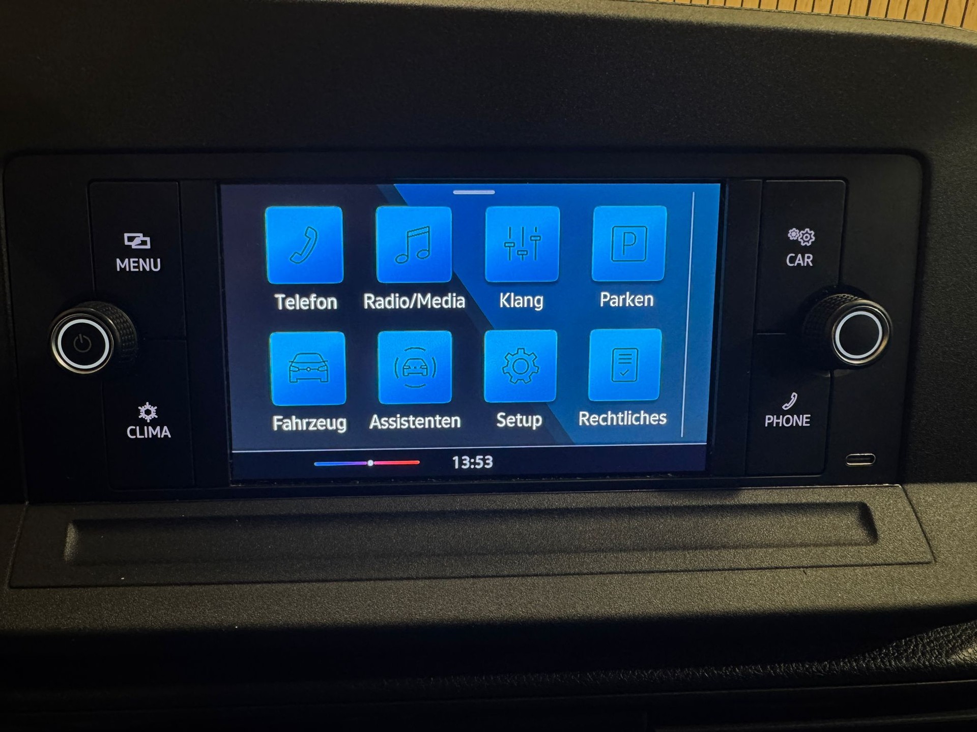 VW Caddy Cargo 2.0TDI-image-8