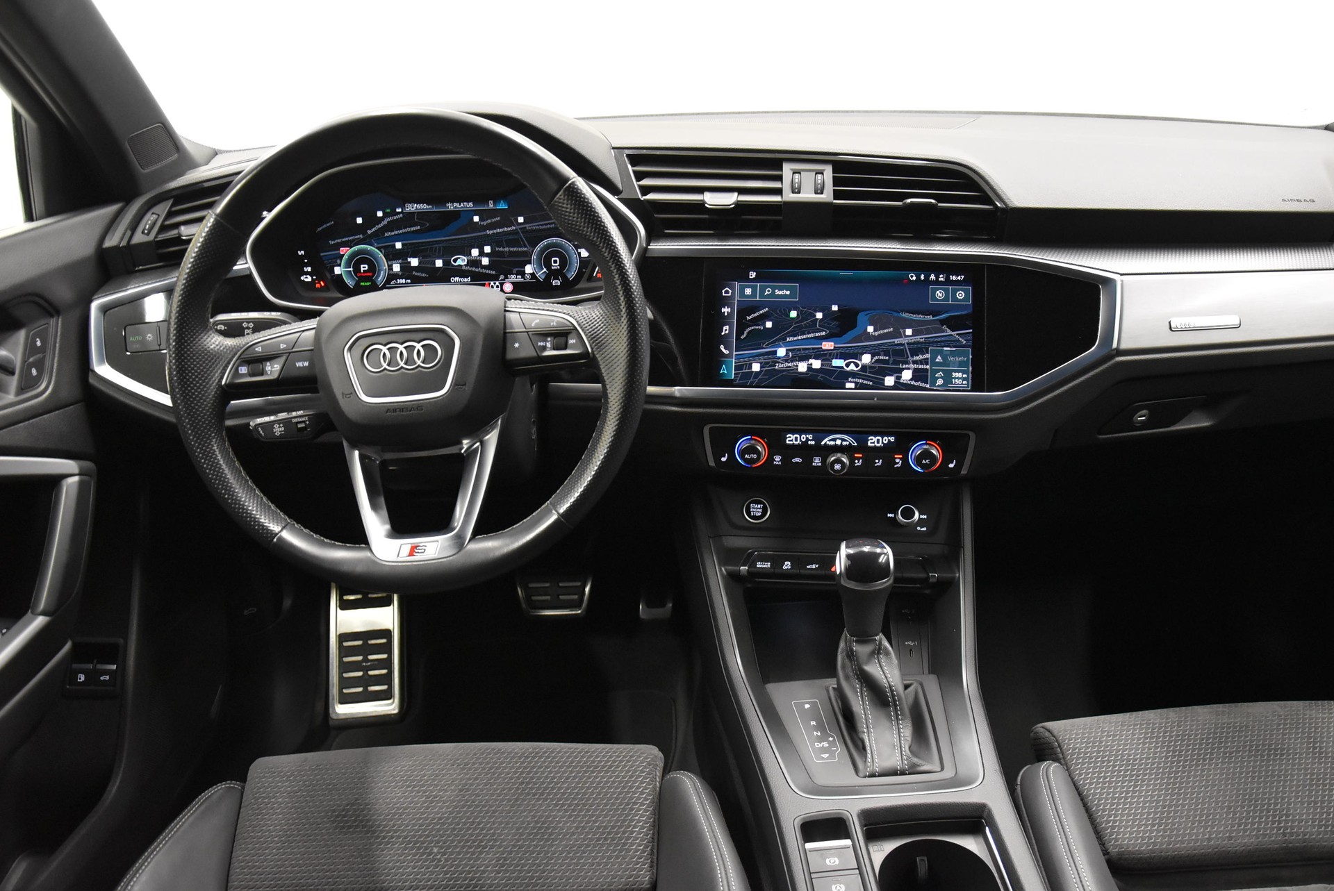 AUDI Q3 45 TFSI e S line S-tronic-image-5