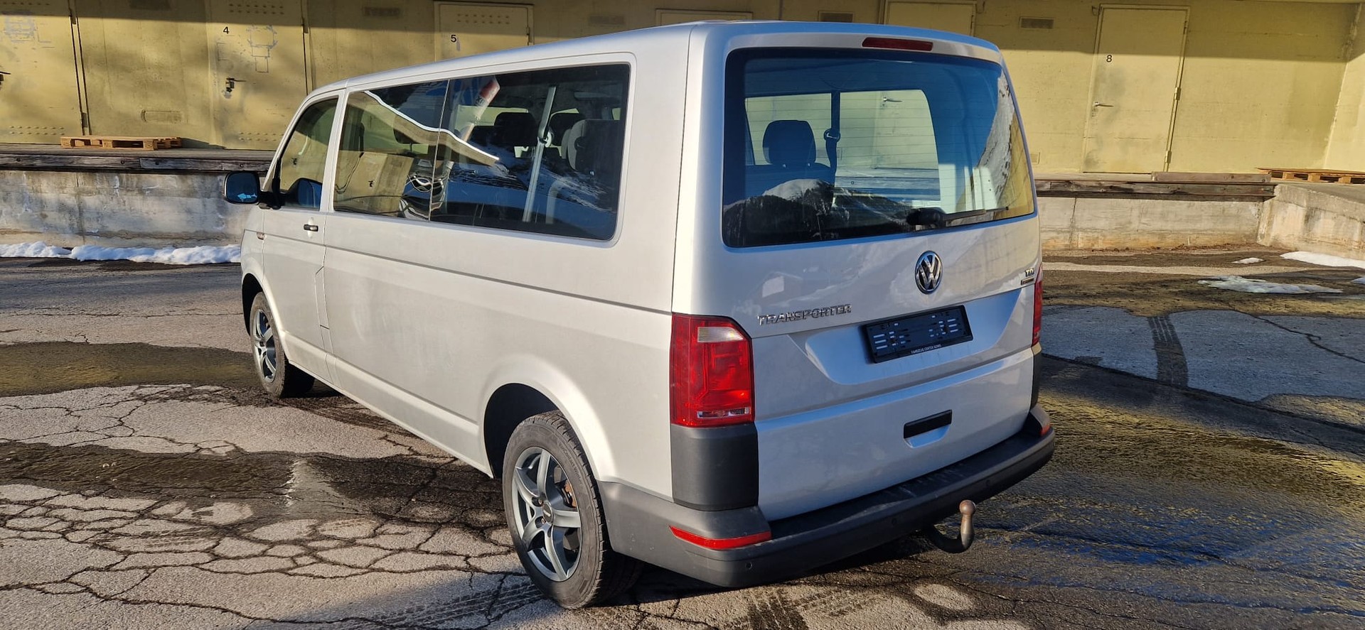 VW T6 2.0 TDI 4Motion-image-1