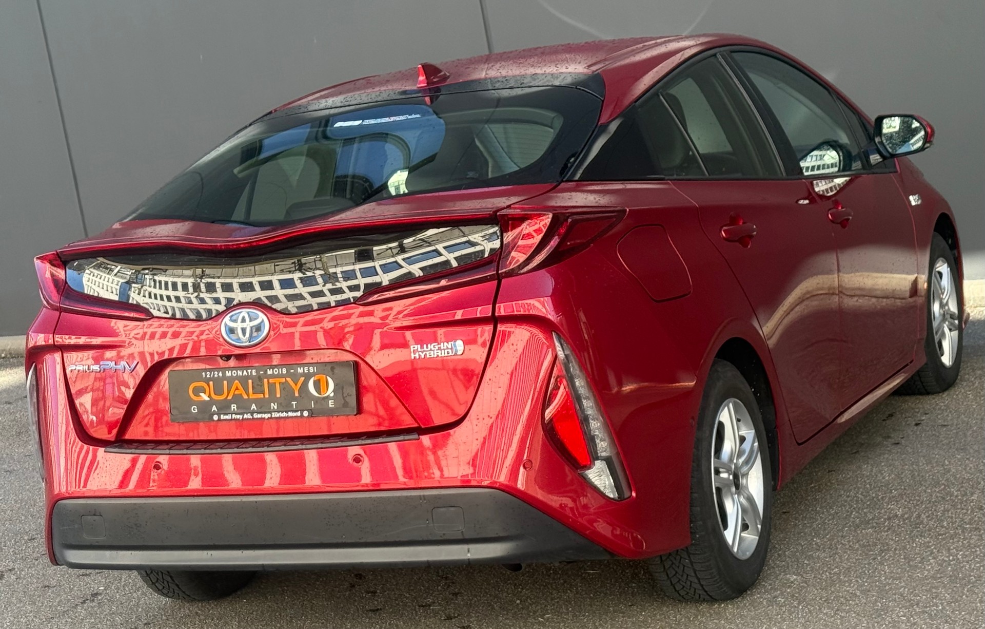 TOYOTA Prius 1.8 VVT-i Plug-in Hybrid Premium-image-2