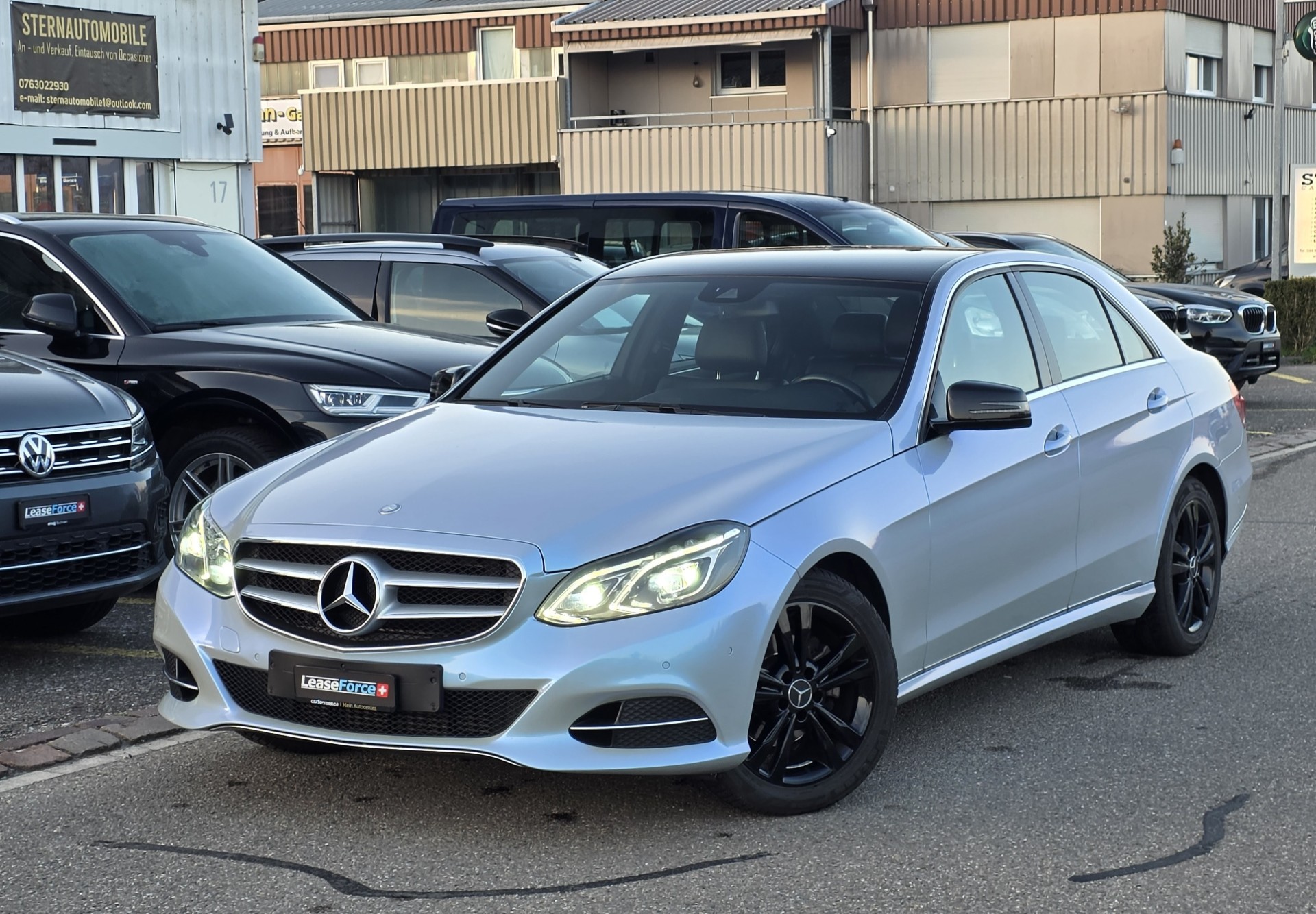 MERCEDES-BENZ E 220 BlueTEC Avantgarde 9G-Tronic-image-0
