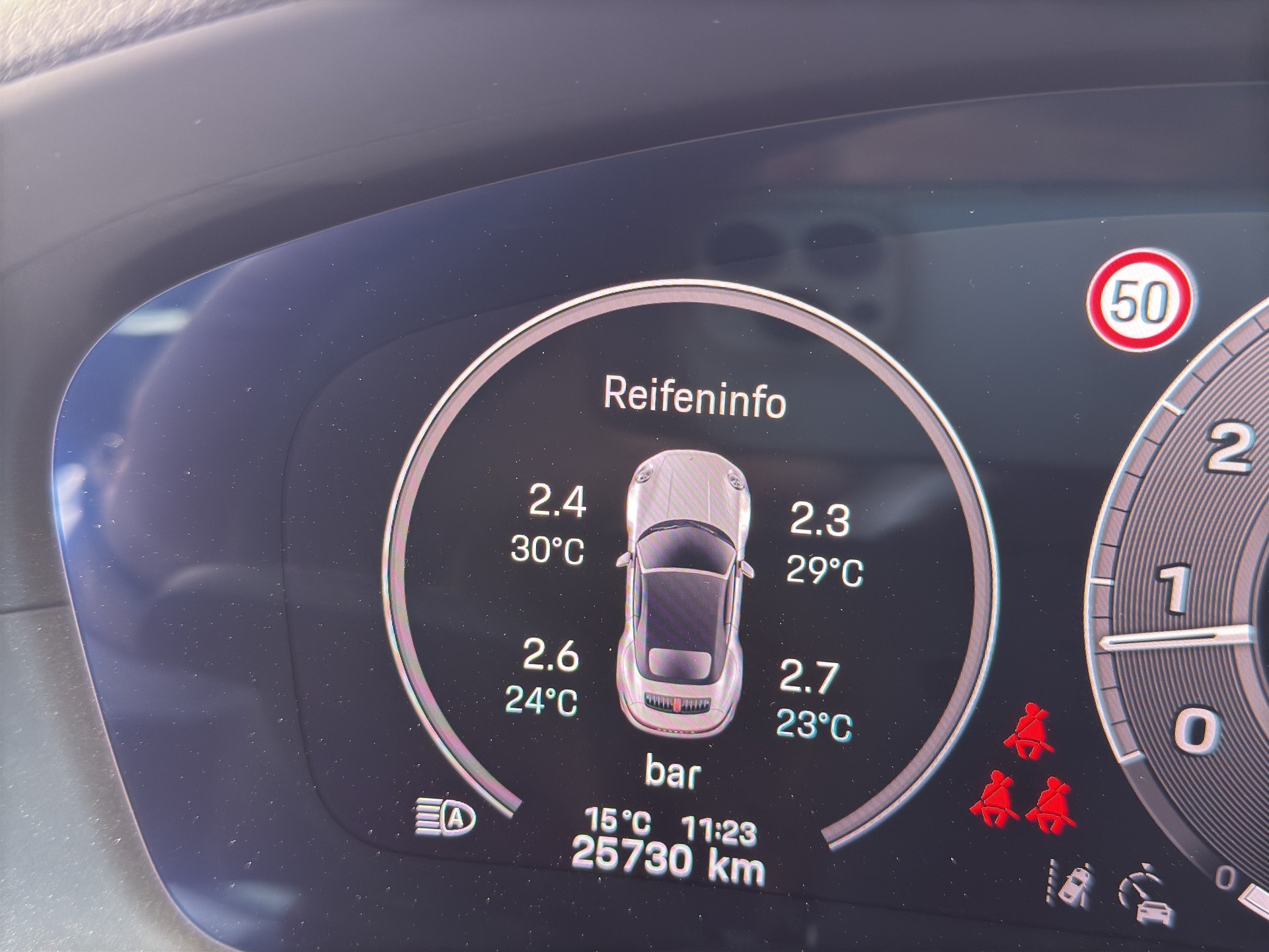 PORSCHE 911 Carrera Cabriolet-image-22