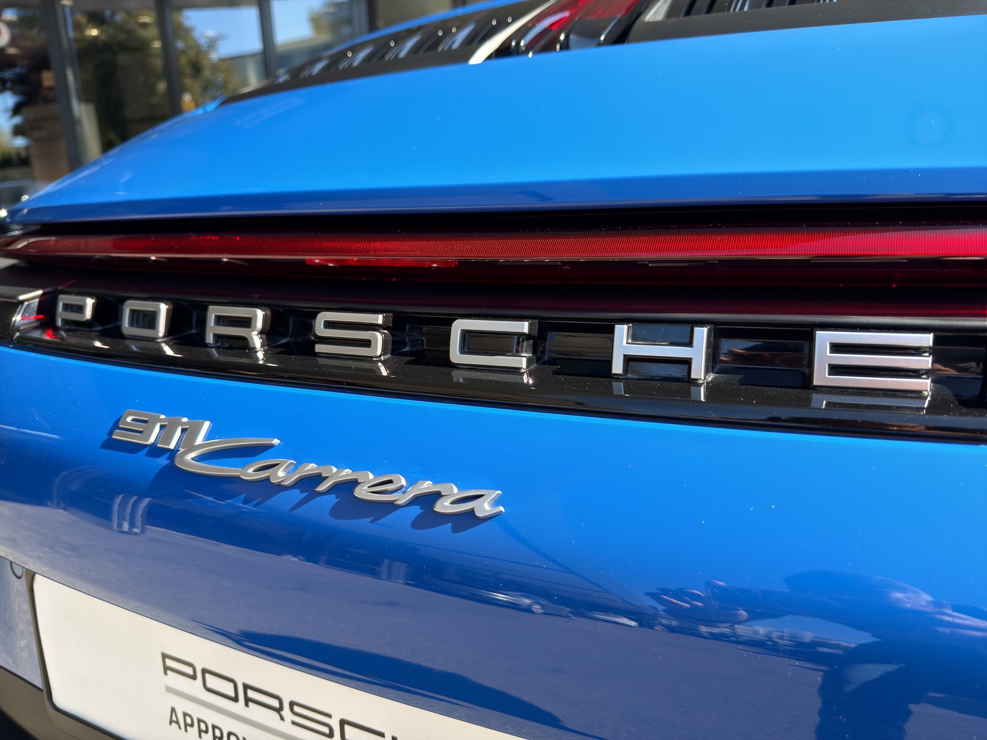 PORSCHE 911 Carrera Cabriolet-image-26