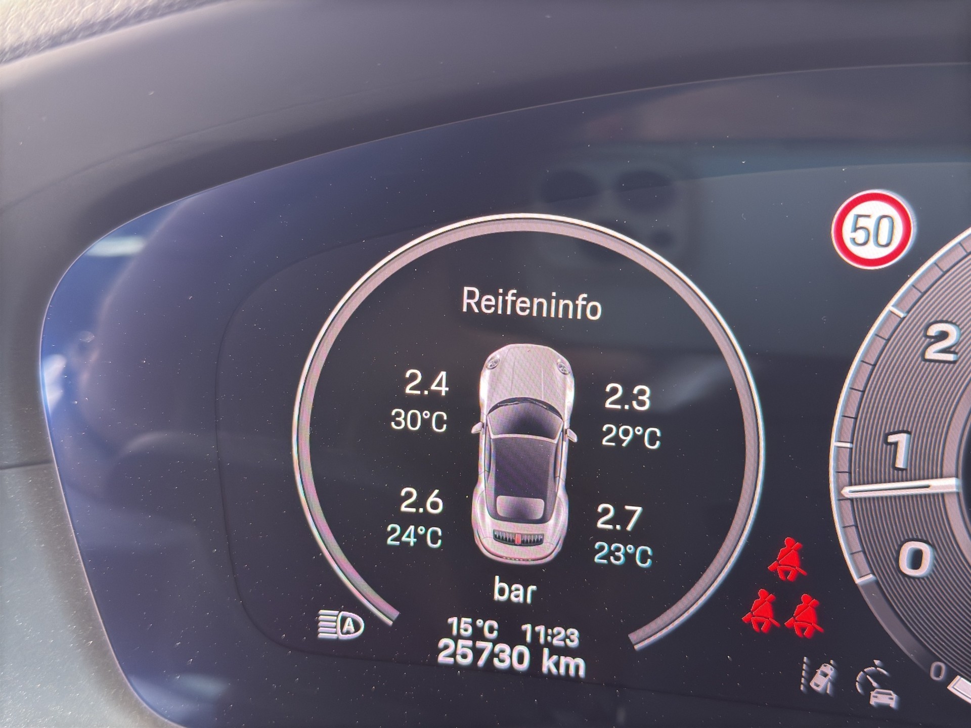PORSCHE 911 Carrera Cabriolet-image-19